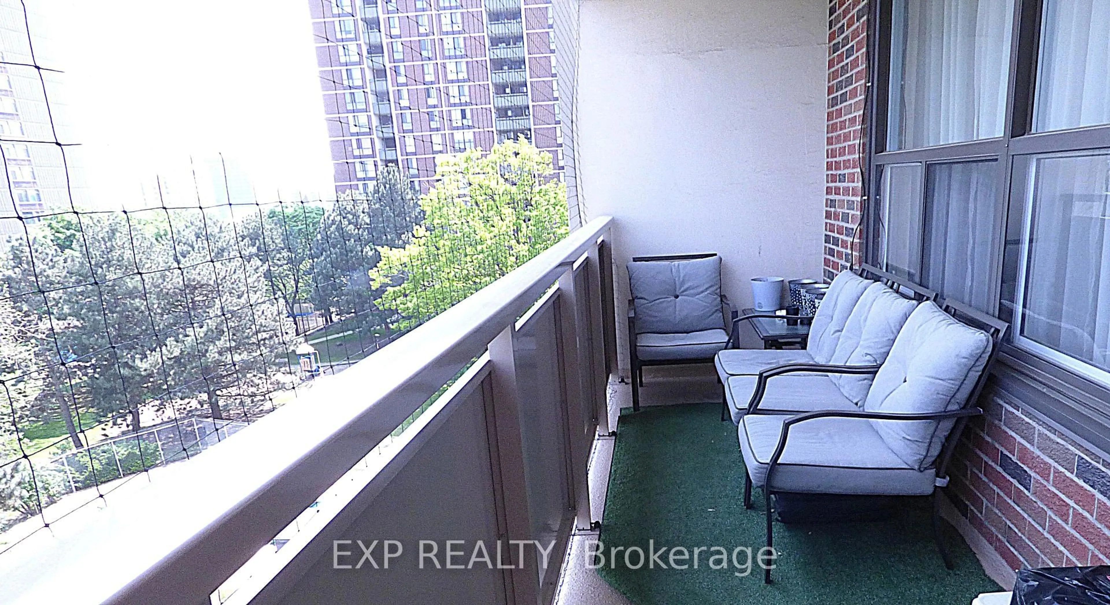 Balcony in the apartment, city buildings view from balcony for 3120 Kirwin Ave #609, Mississauga Ontario L5A 3R2