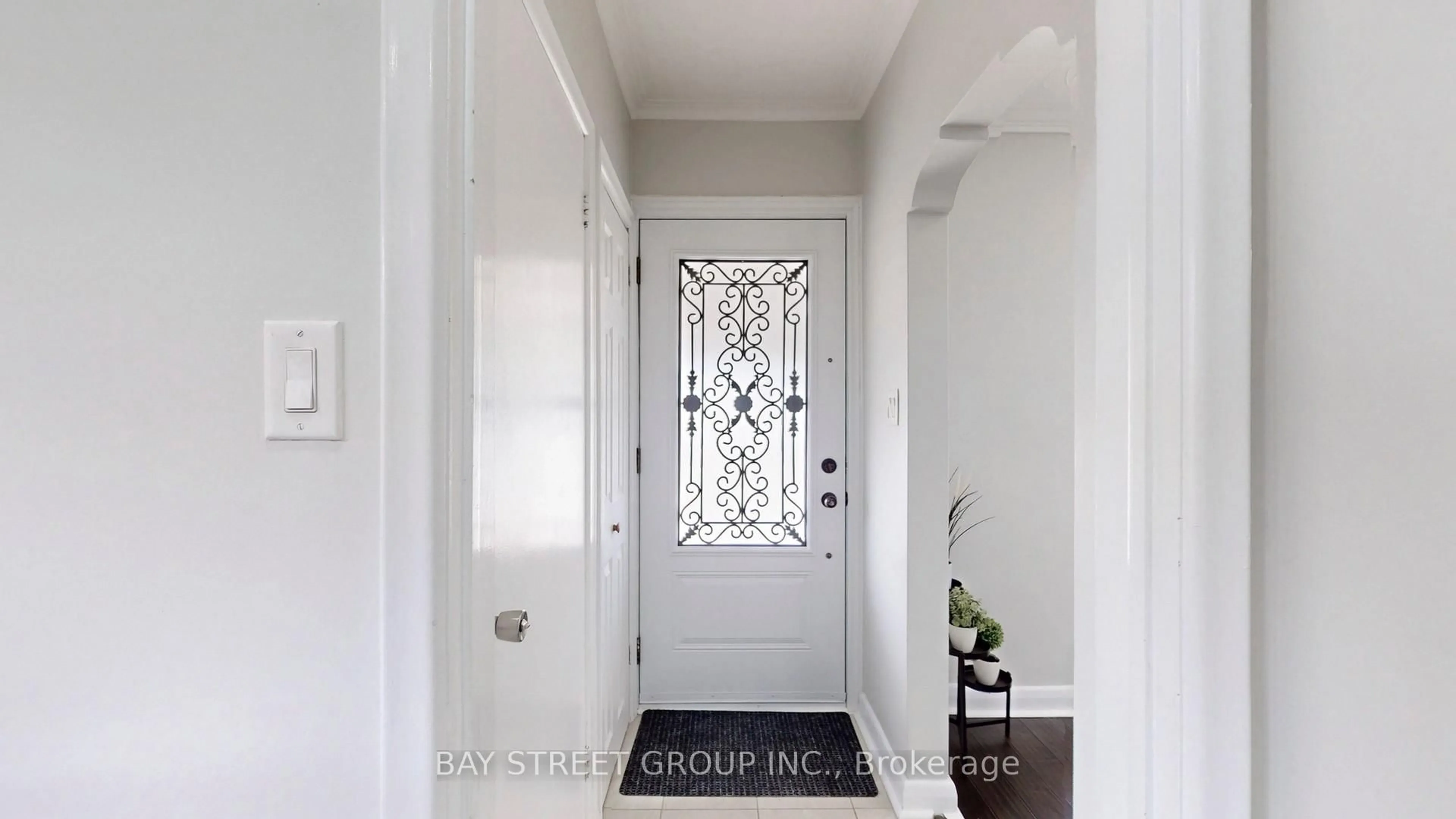 Indoor entryway for 15 Macleod St, Toronto Ontario M6L 2M7