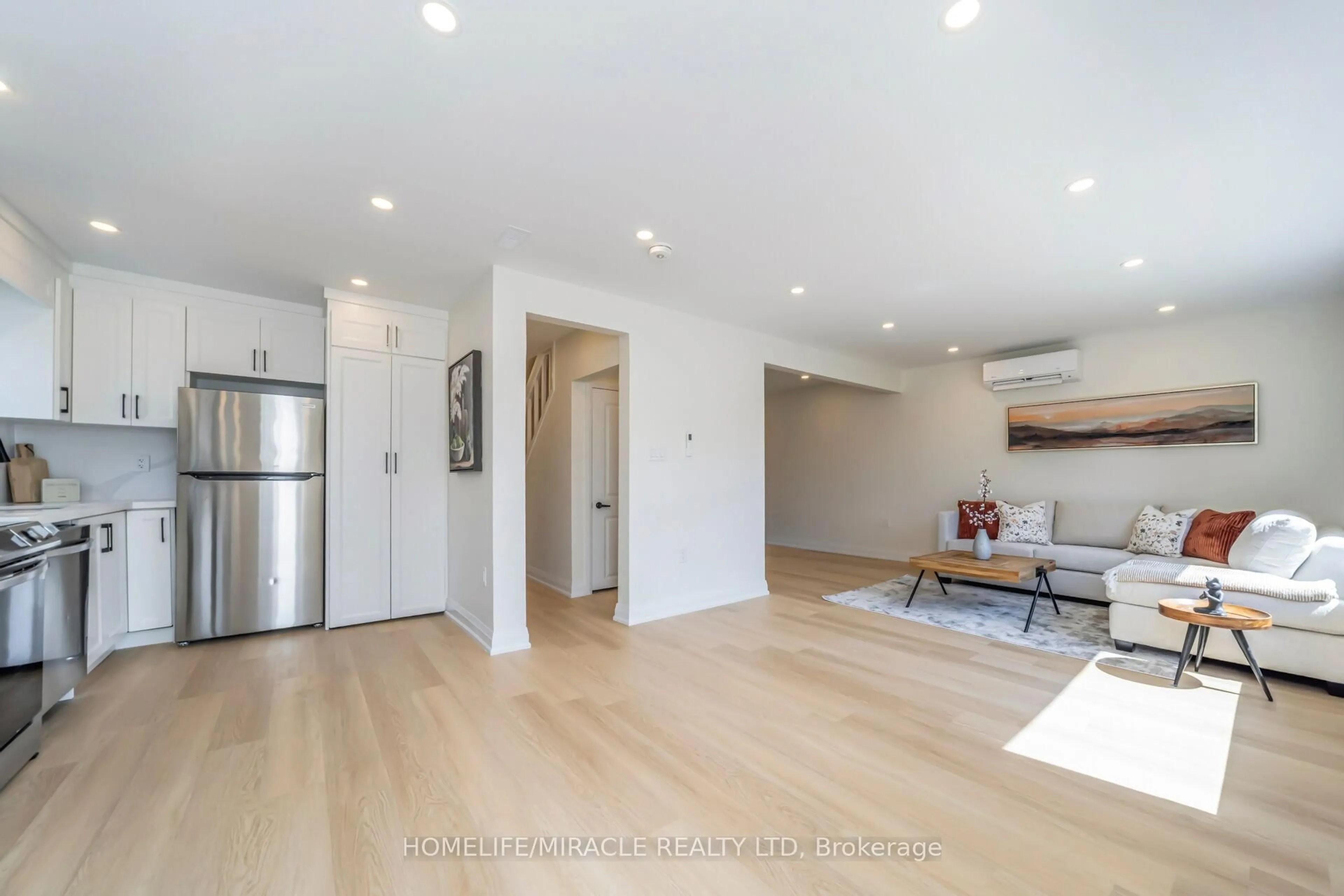 Unknown for 9 Berry Creek Dr, Toronto Ontario M9W 4A1