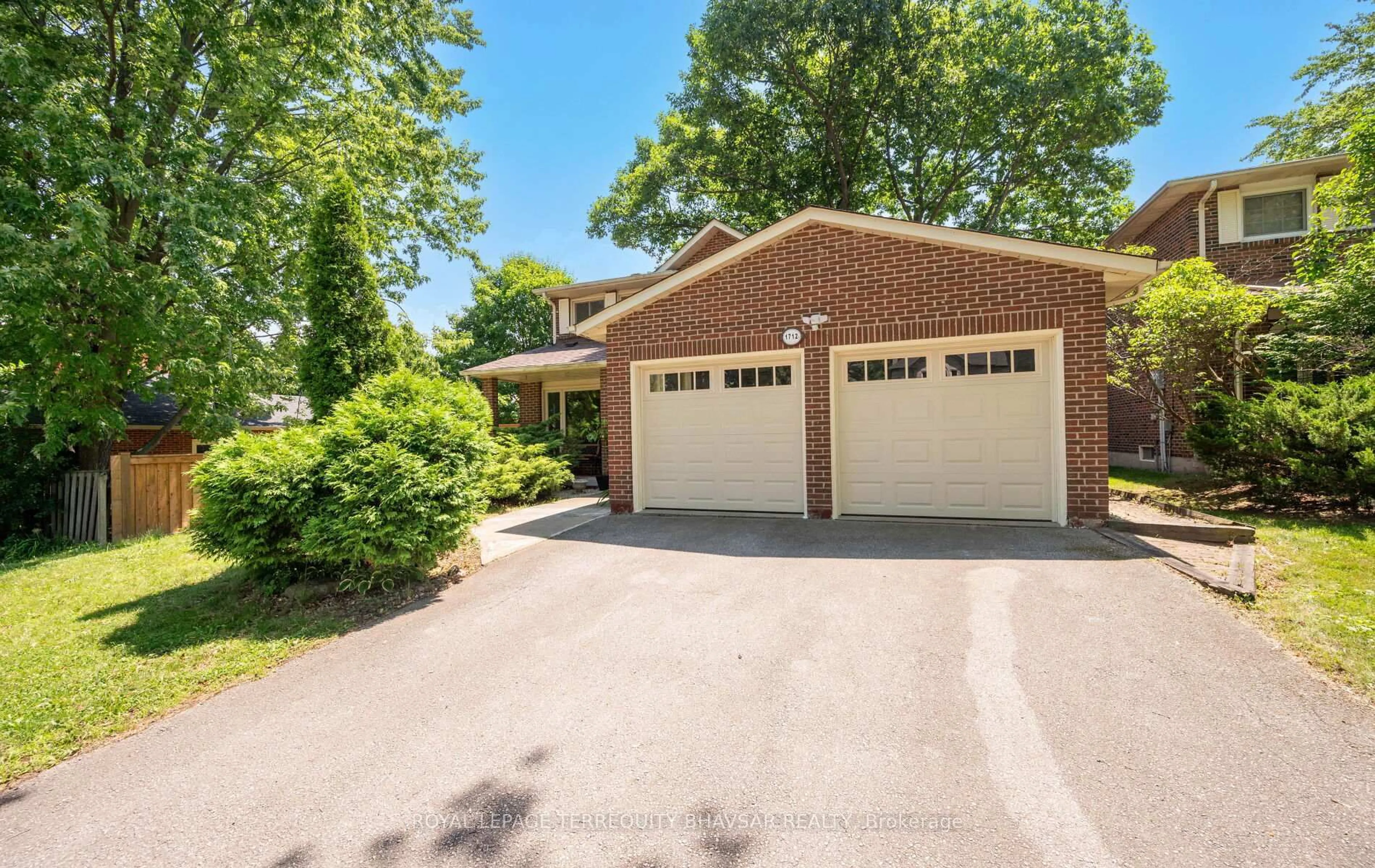 Home with brick exterior material, water/lake/river/ocean view for 1712 Fifeshire Crt, Mississauga Ontario L5L 3L6