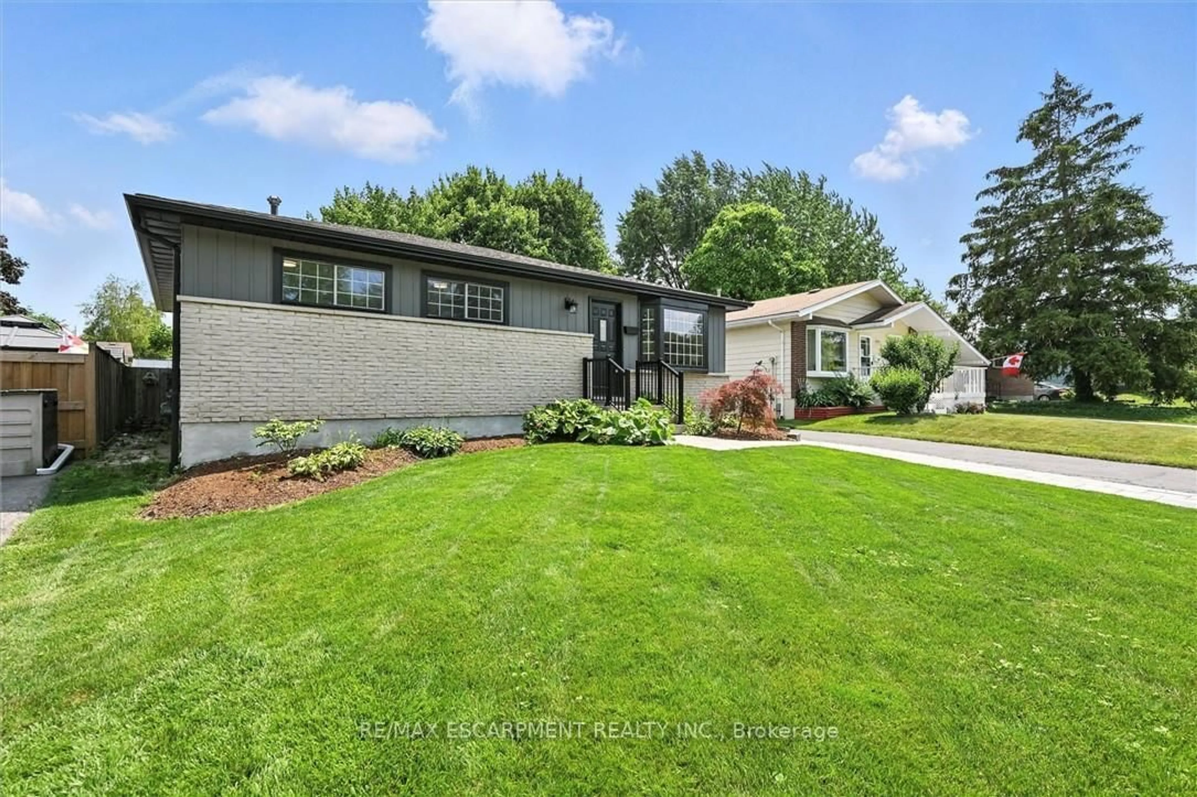 Home with brick exterior material, street for 2100 FALMOUTH Terr, Burlington Ontario L7P 1X9