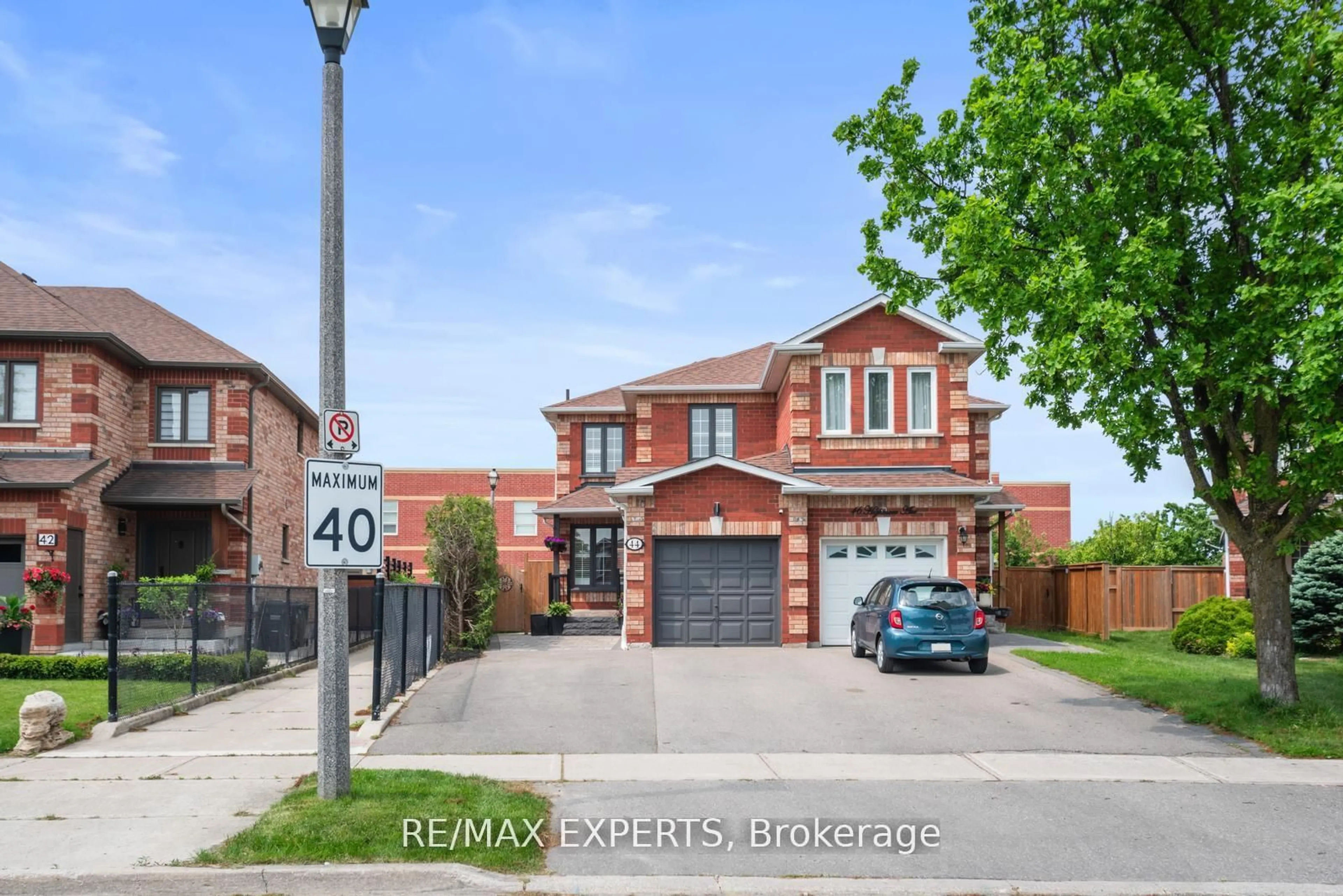 Home with brick exterior material, street for 44 Highmore Ave, Caledon Ontario L7E 1V9