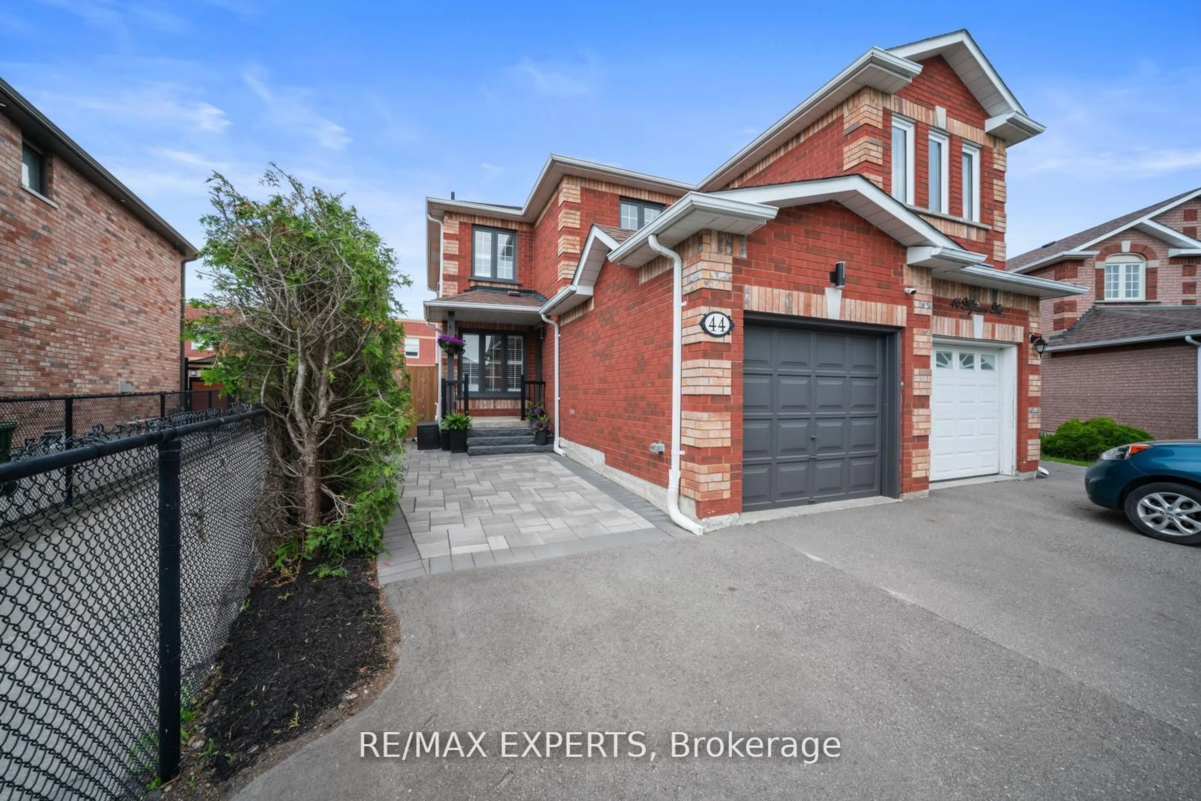 Home with brick exterior material, street for 44 Highmore Ave, Caledon Ontario L7E 1V9