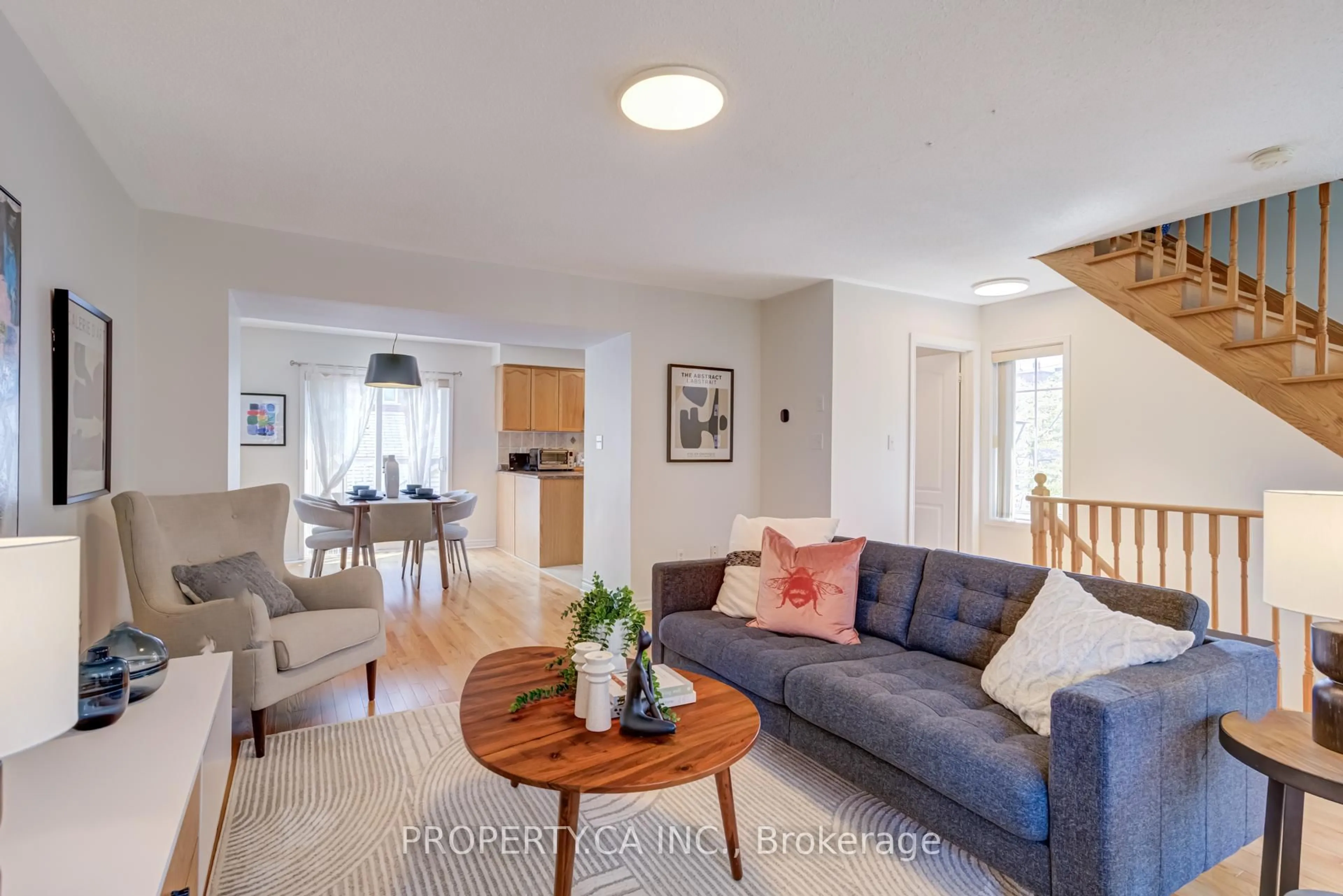 Living room with furniture, unknown for 365 Murray Ross Pkwy #33, Toronto Ontario M3J 3T7