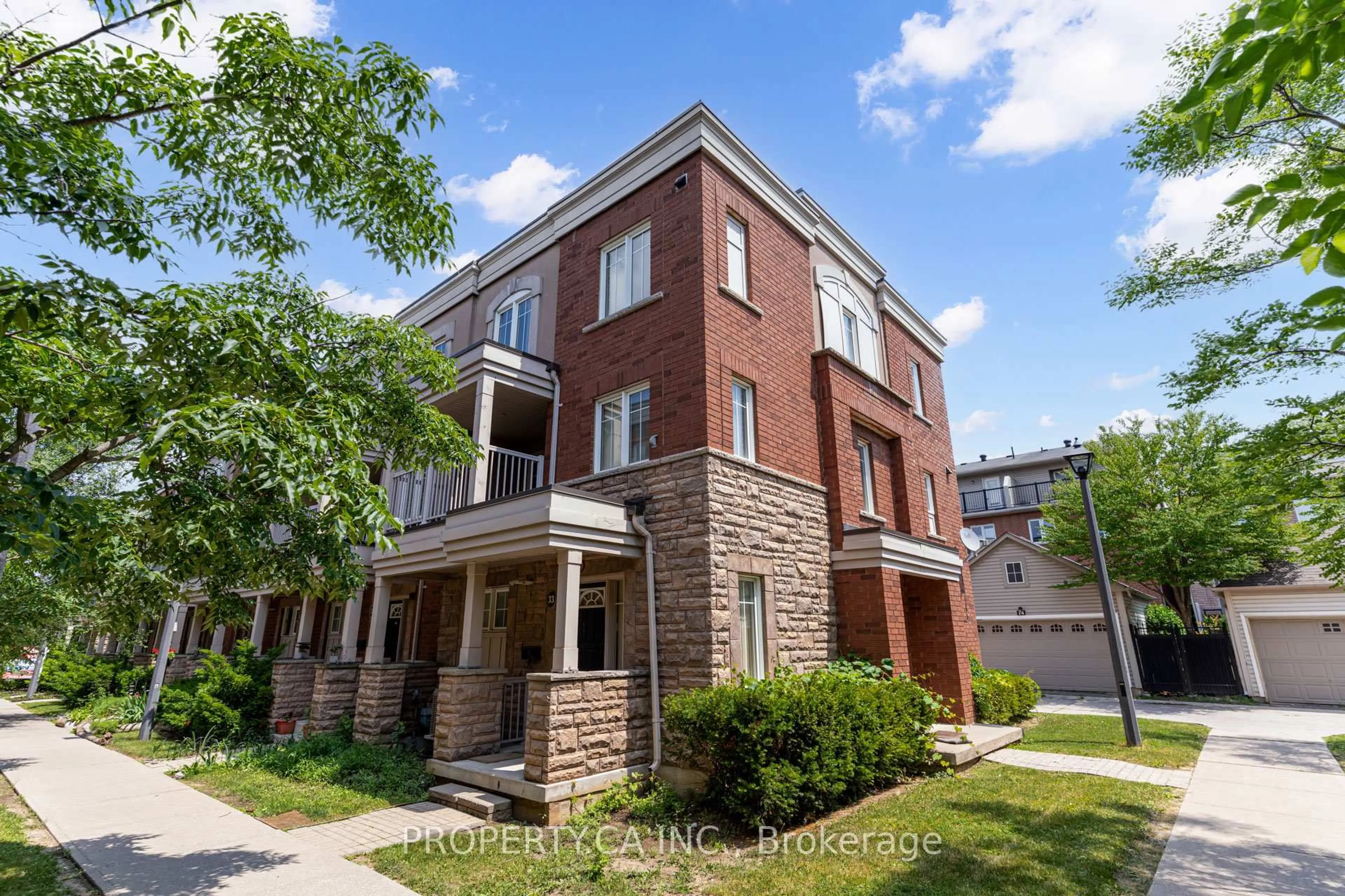 Home with brick exterior material, building for 365 Murray Ross Pkwy #33, Toronto Ontario M3J 3T7