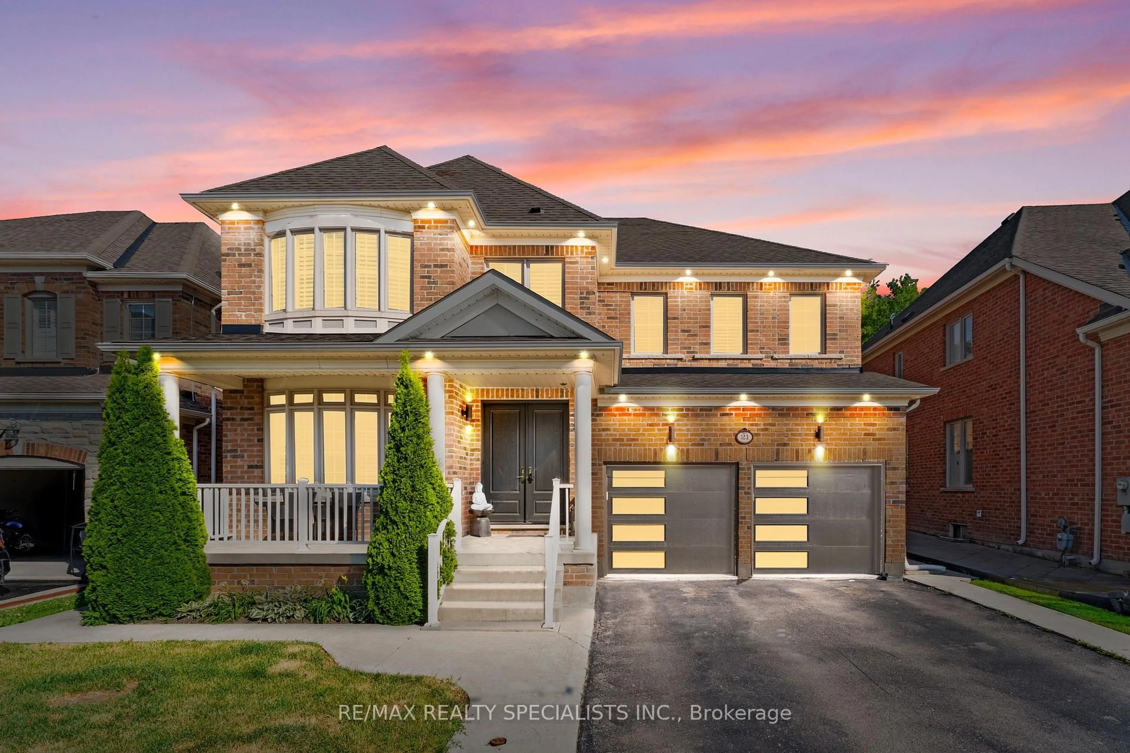 Home with brick exterior material, street for 21 Lauderhill Rd, Brampton Ontario L6P 2Z1