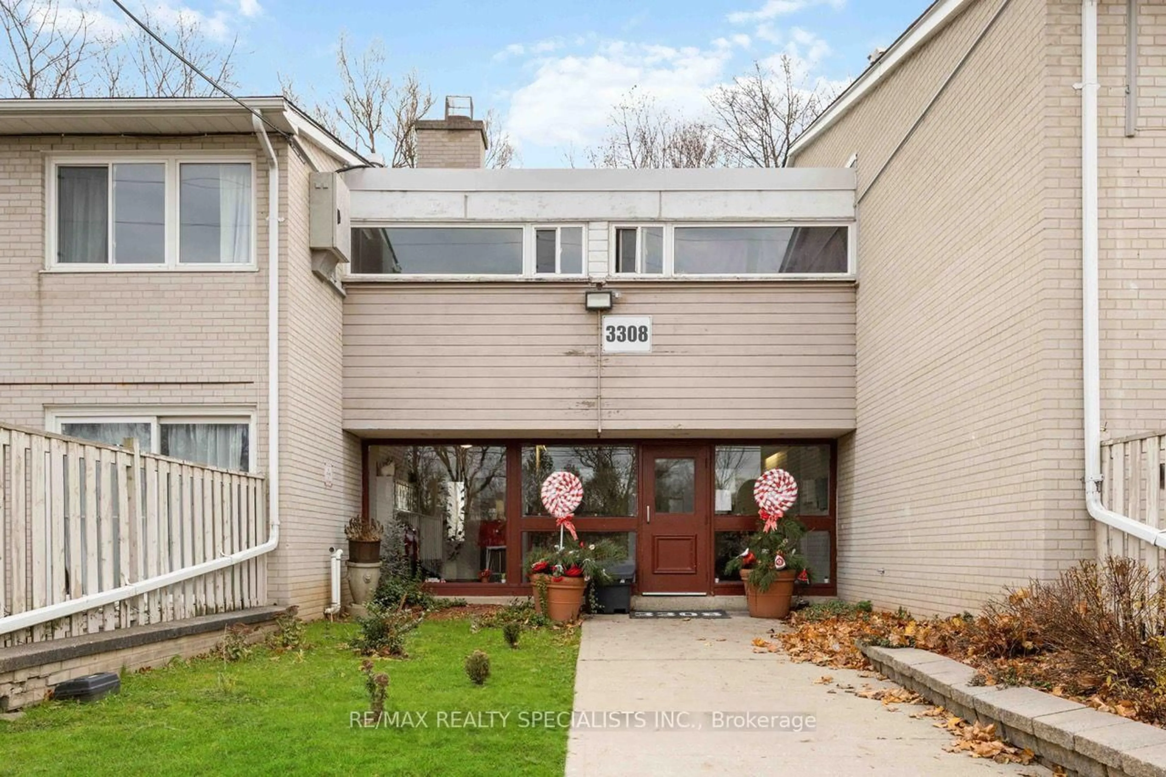 Unknown for 3308 The Credit Woodlands #7, Mississauga Ontario L5C 2J8