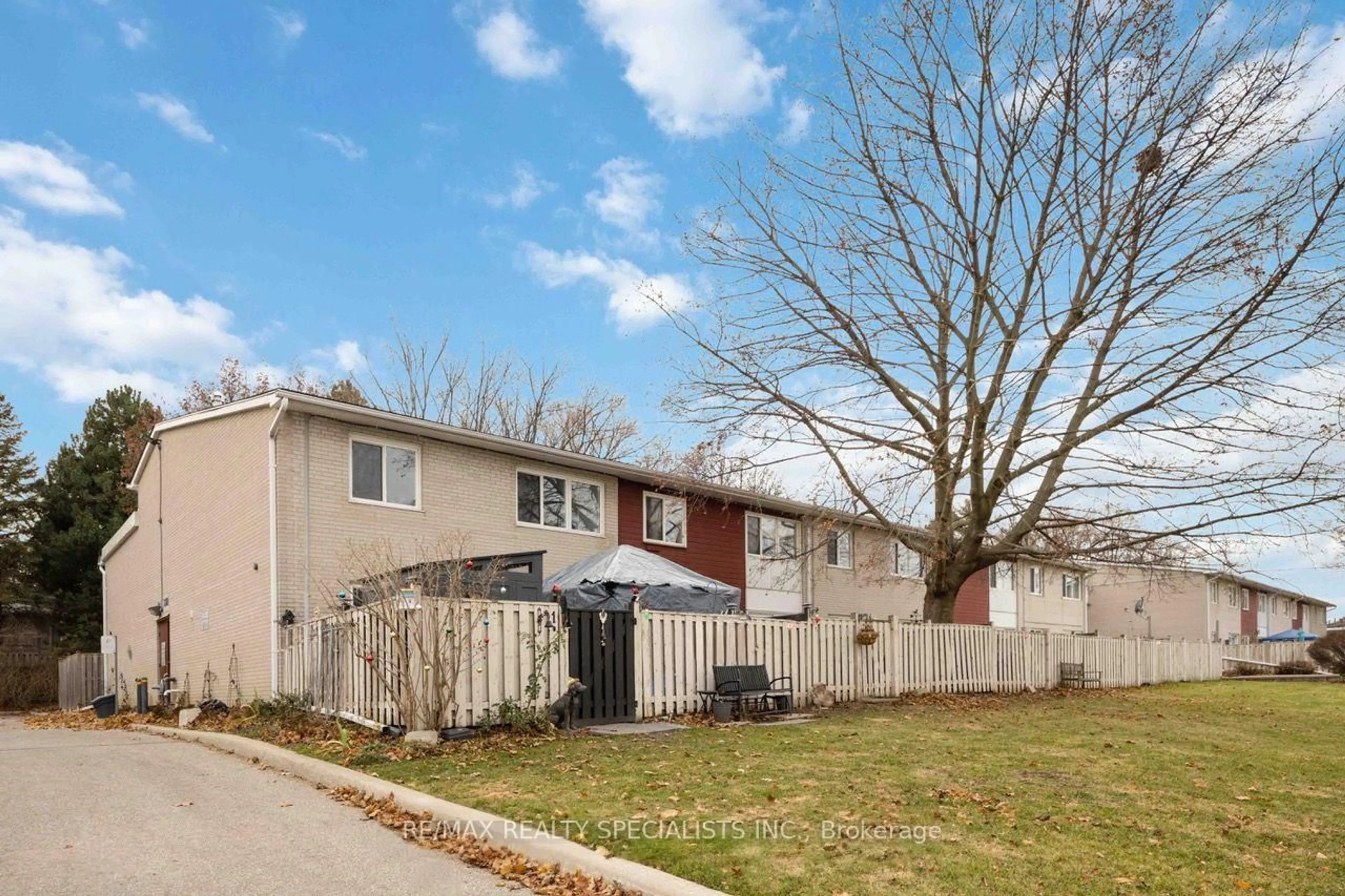 Unknown for 3308 The Credit Woodlands #7, Mississauga Ontario L5C 2J8