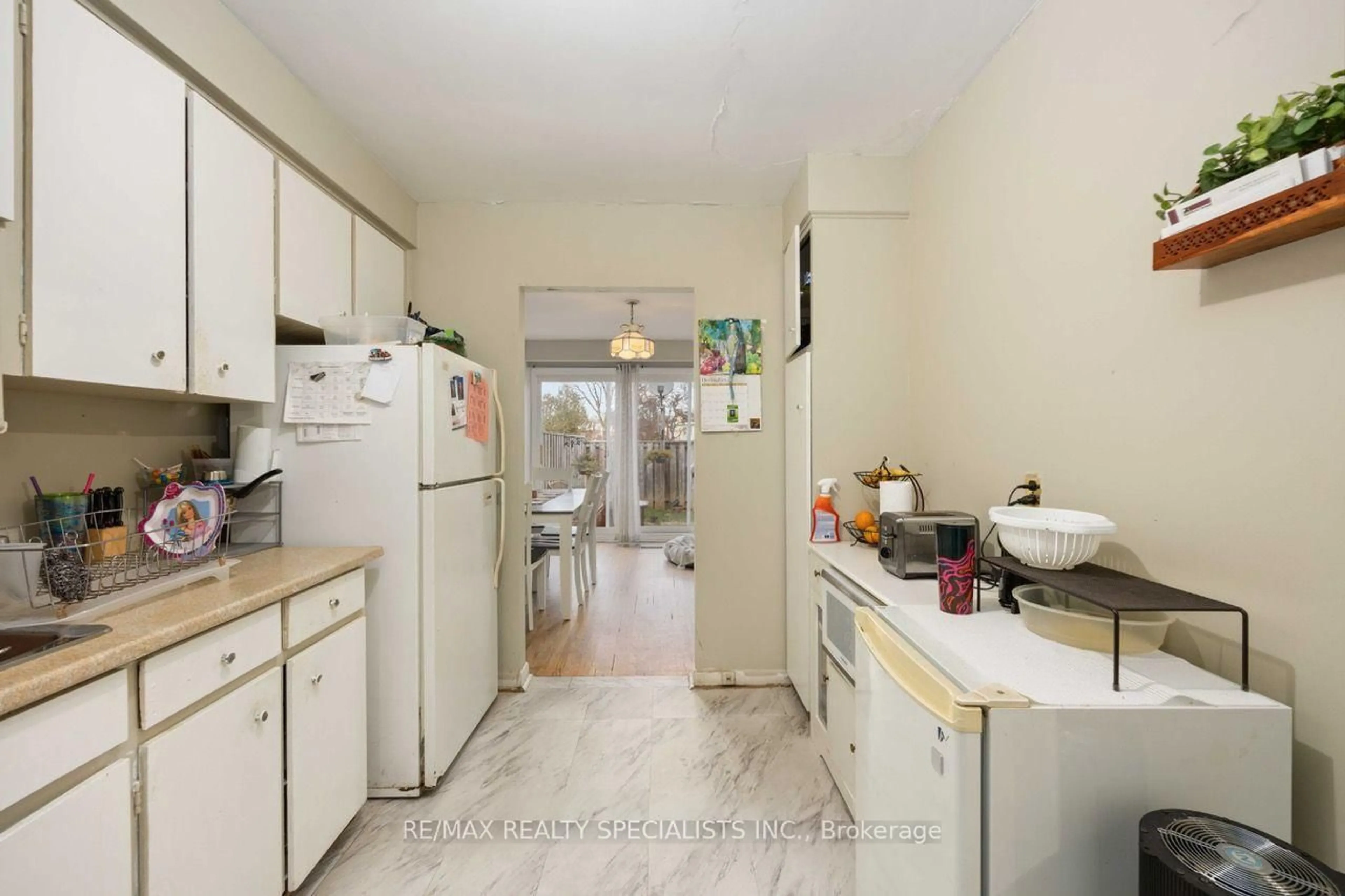 Unknown for 3308 The Credit Woodlands #7, Mississauga Ontario L5C 2J8