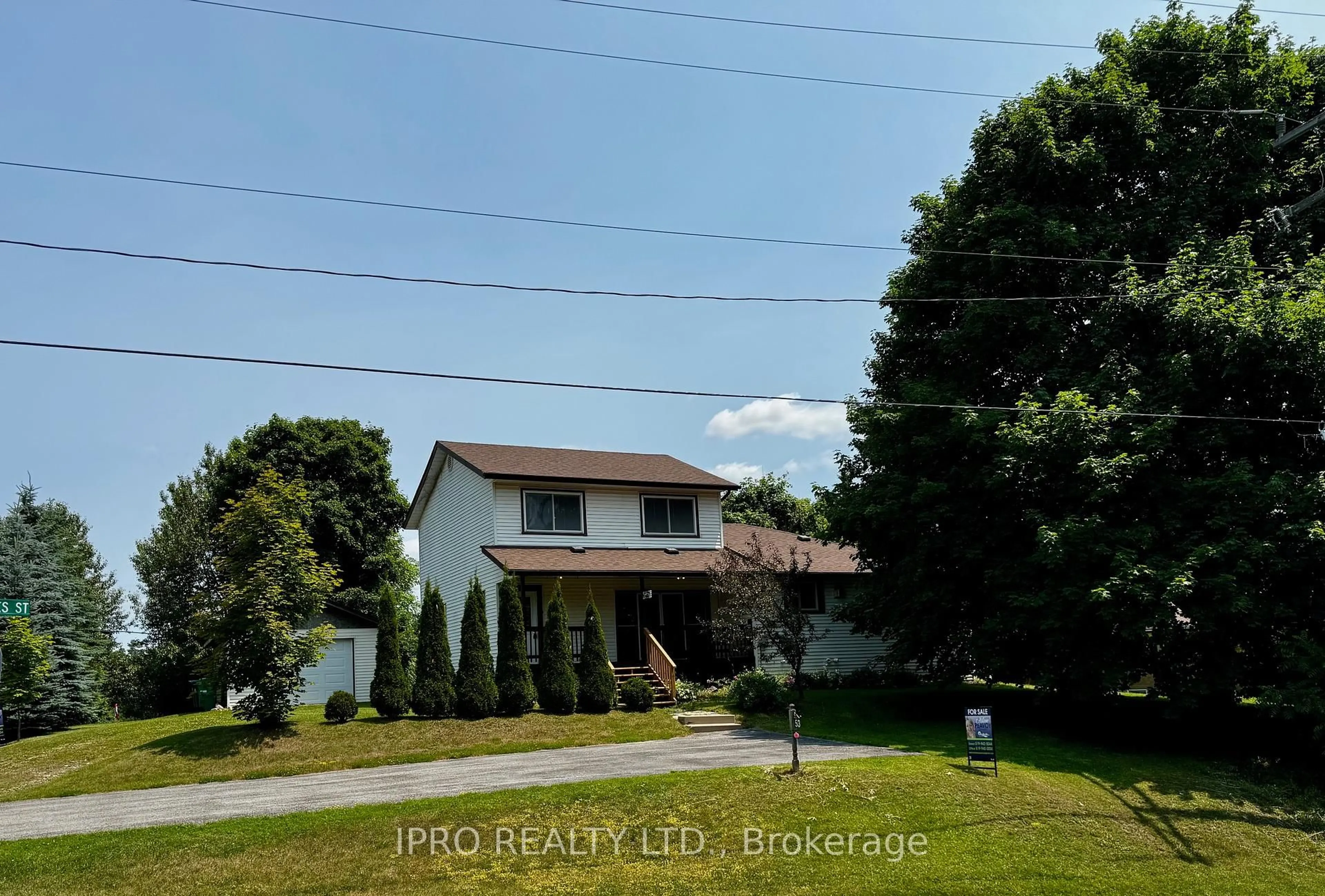 A pic from outside/outdoor area/front of a property/back of a property/a pic from drone, street for 53 Charles St, Caledon Ontario L7K 0E2