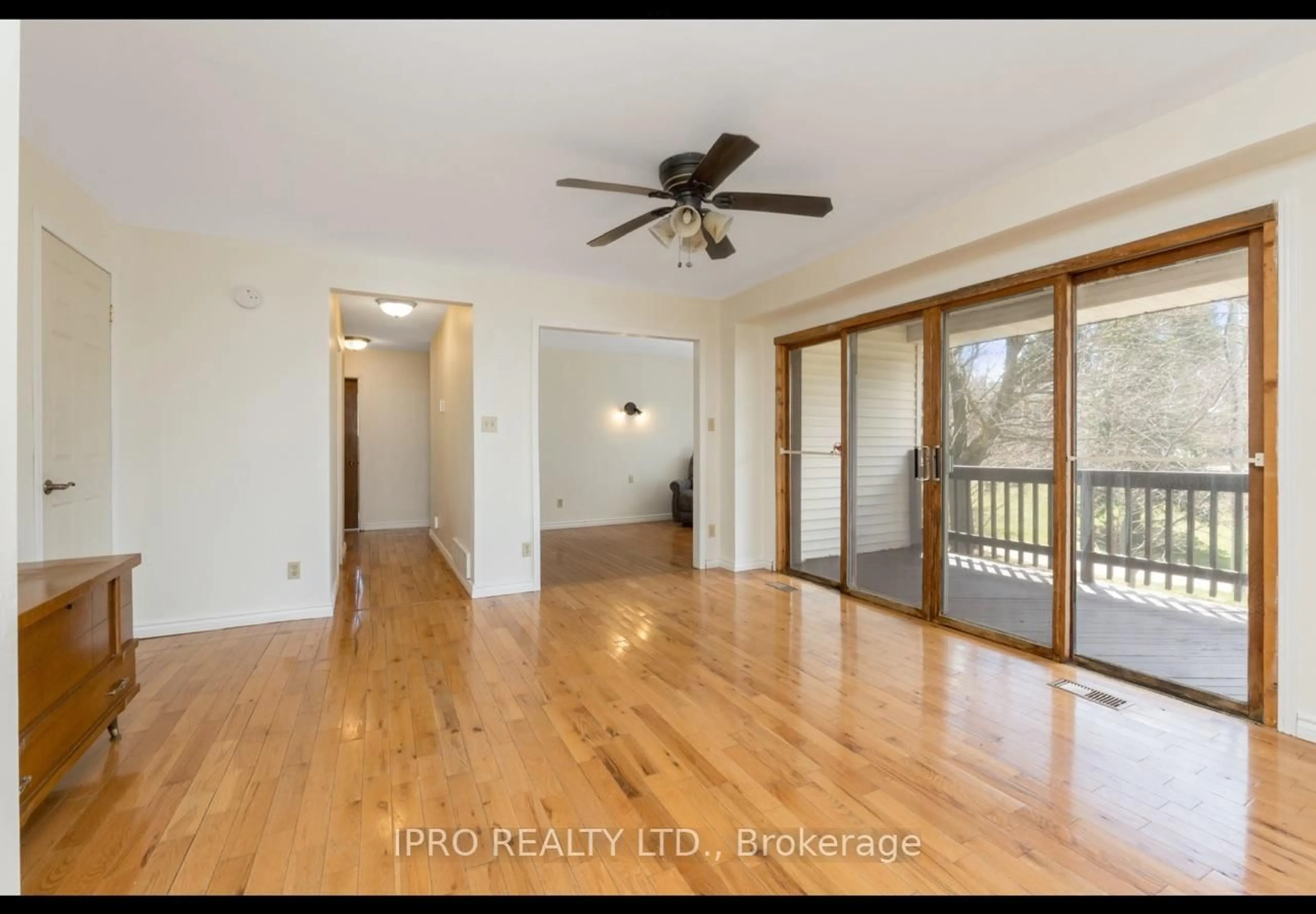 A pic of a room for 53 Charles St, Caledon Ontario L7K 0E2