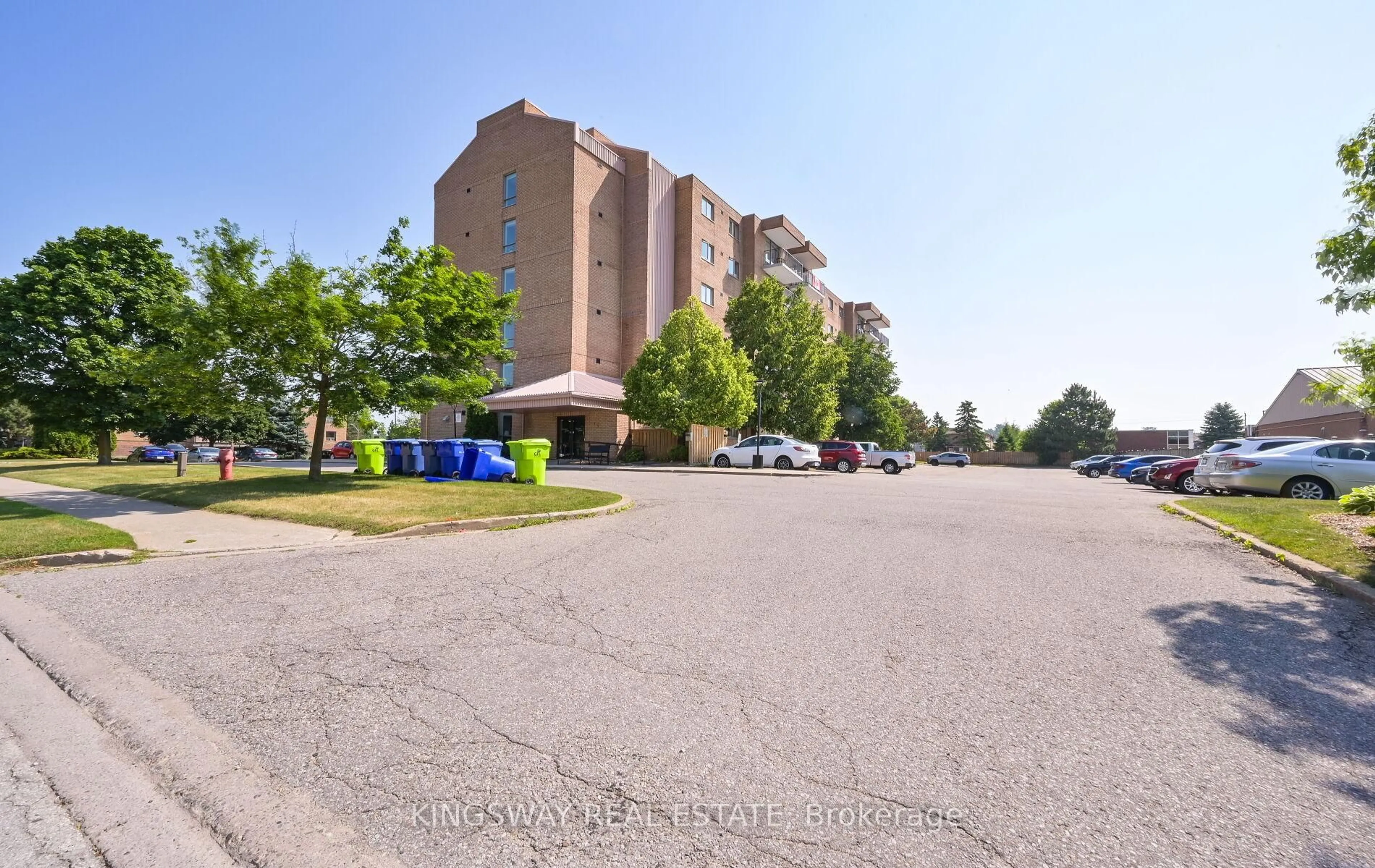 Unknown for 16 Fourth St #11, Orangeville Ontario L9W 4N7