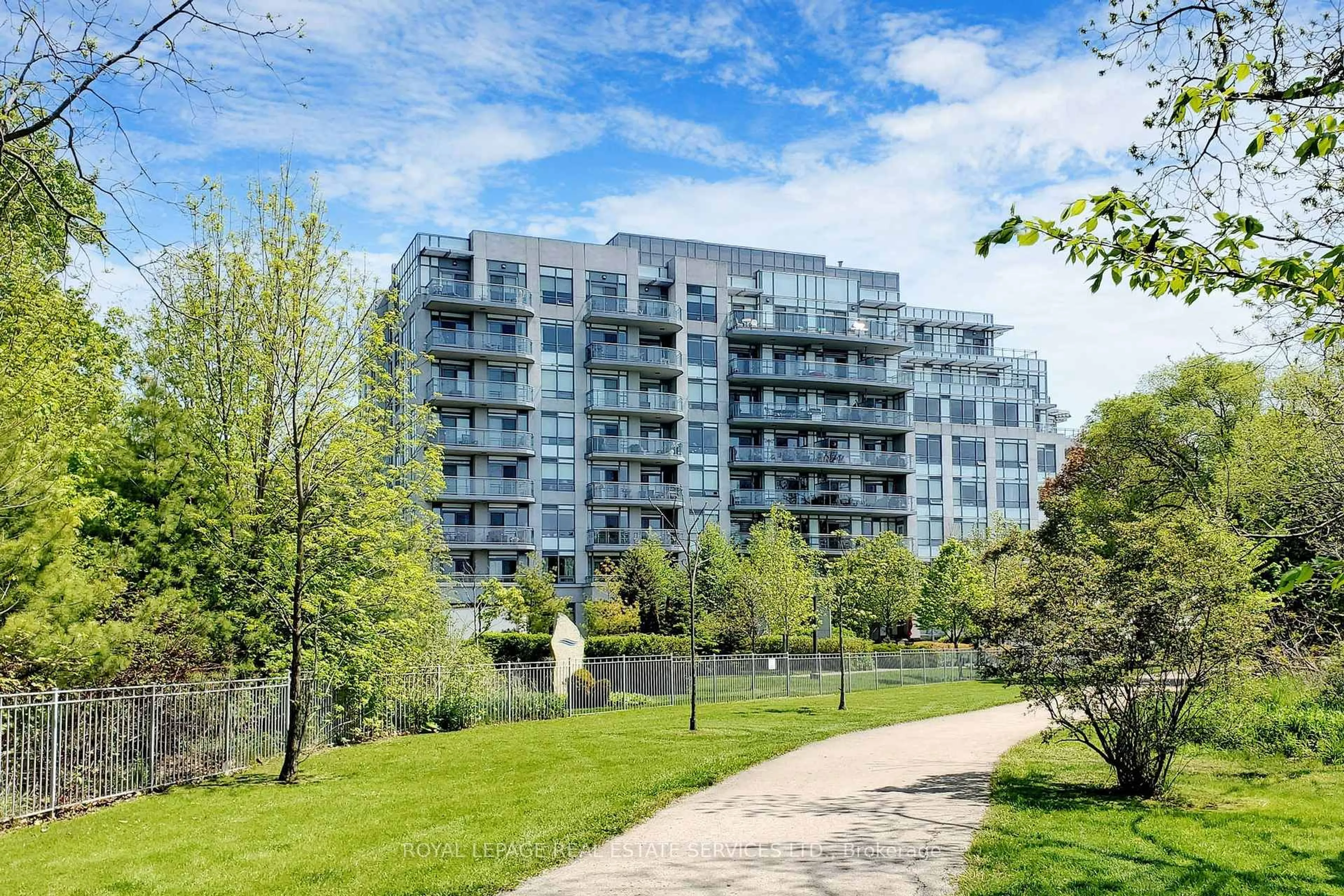 Unknown for 3500 Lakeshore Rd #417, Oakville Ontario L6L 4Z3