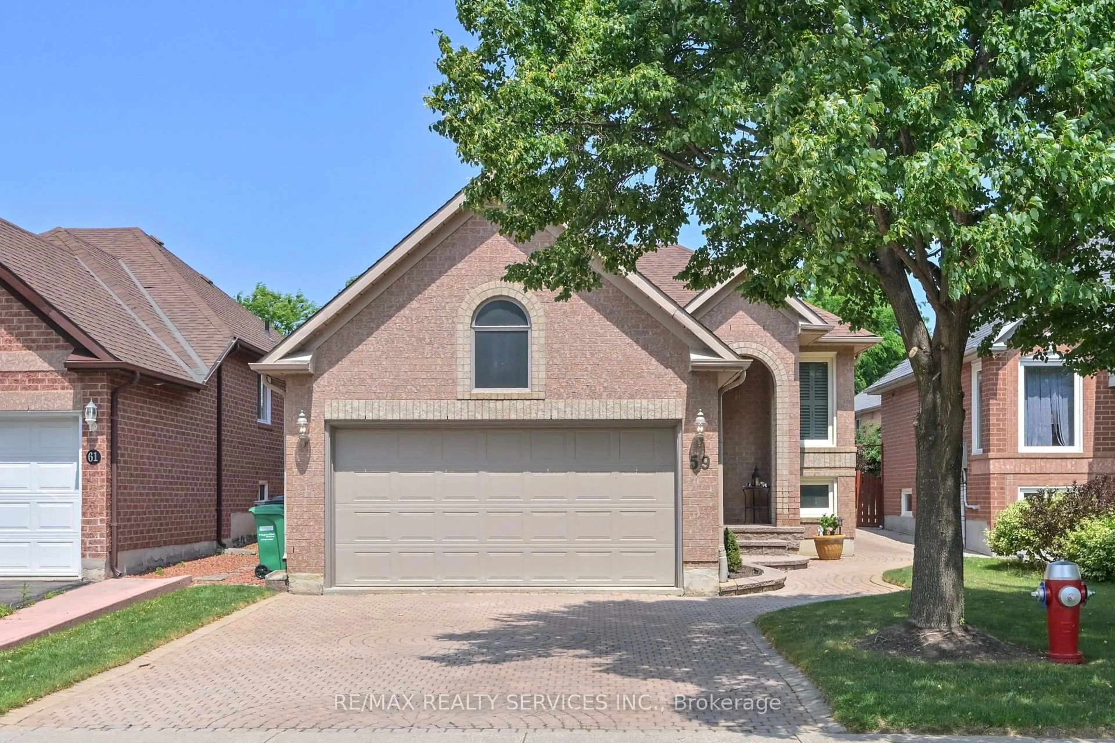 Home with brick exterior material, street for 59 Springview Dr, Brampton Ontario L6X 4L8