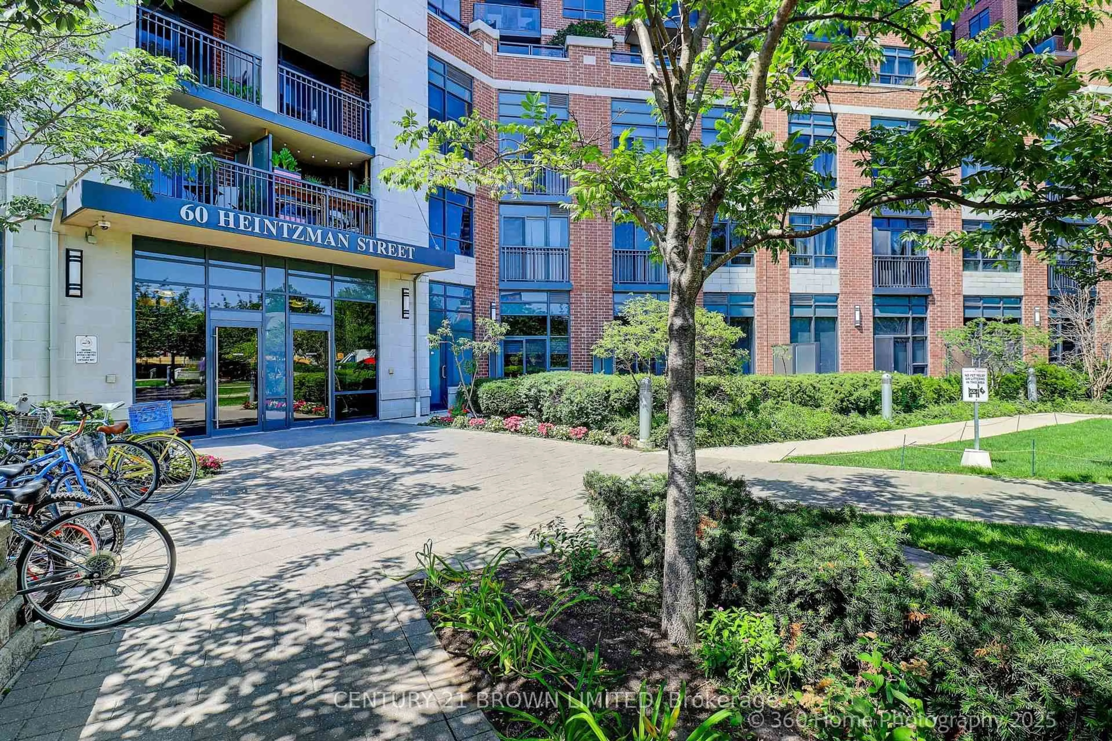 Unknown for 60 Heintzman St #112, Toronto Ontario M6P 5A1