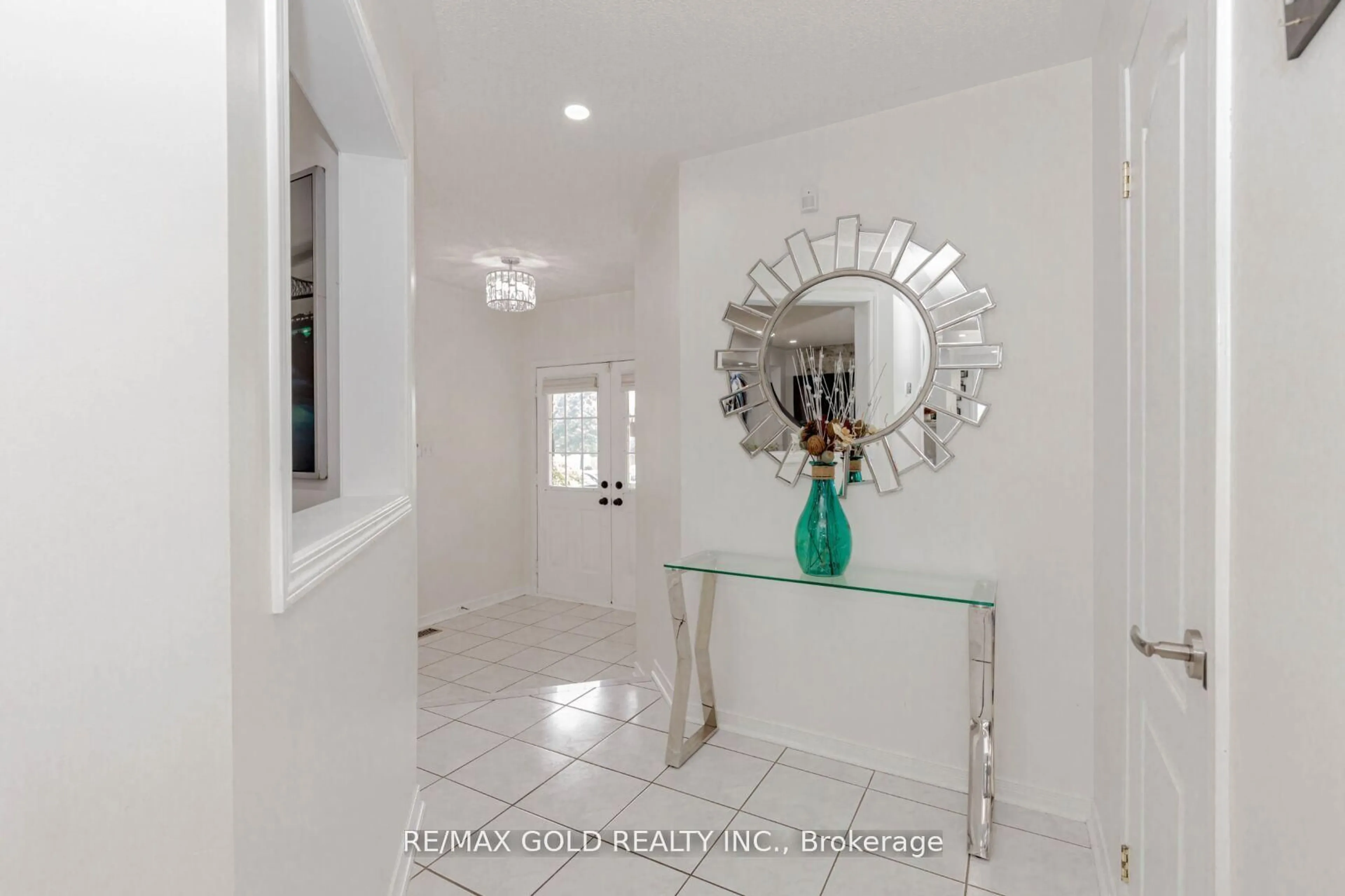 Indoor entryway for 37 Native Landing, Brampton Ontario L6X 5B1