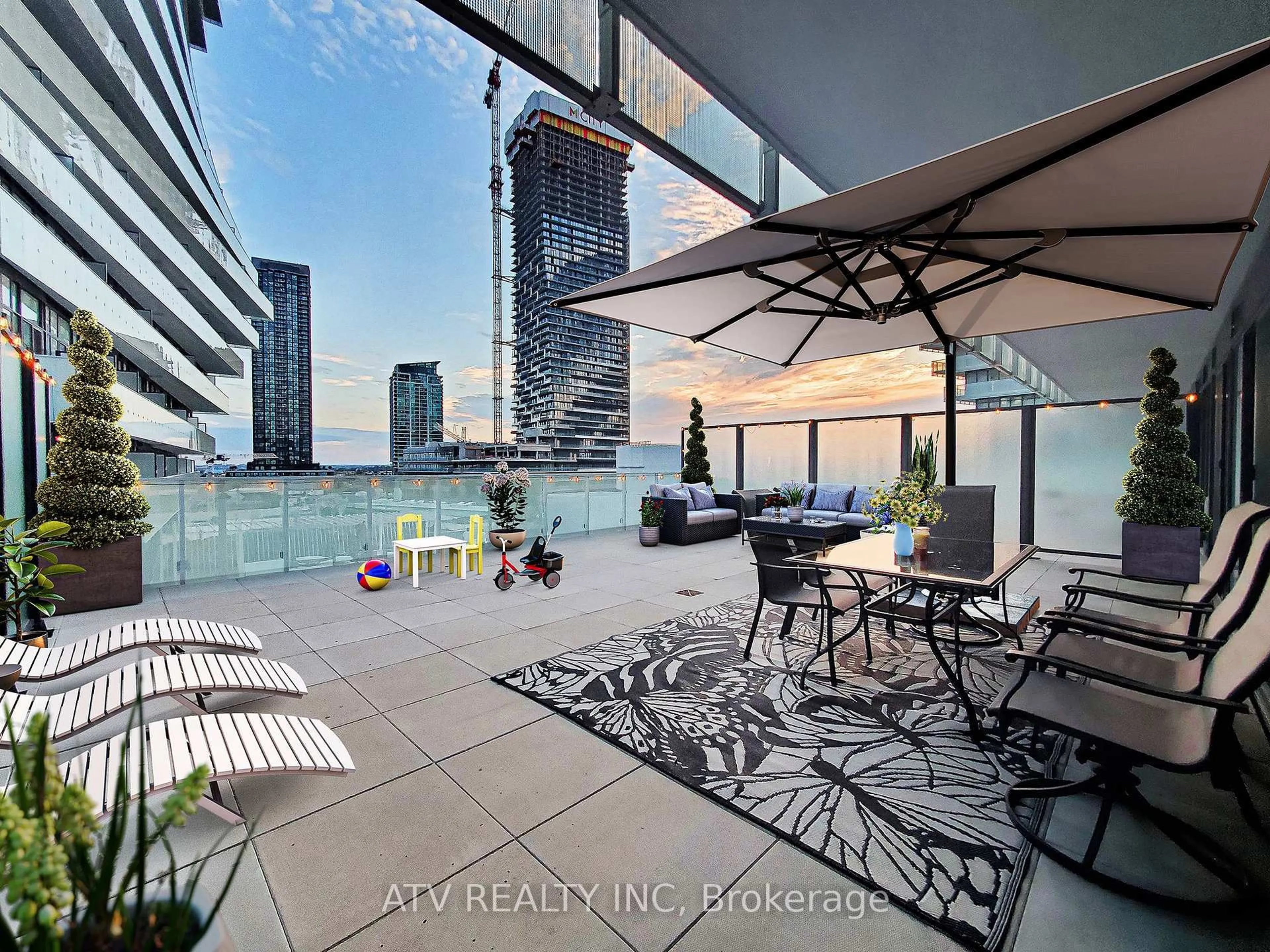 Balcony in the apartment, water/lake/river/ocean view for 3883 Quartz Rd #508, Mississauga Ontario L5B 0M4
