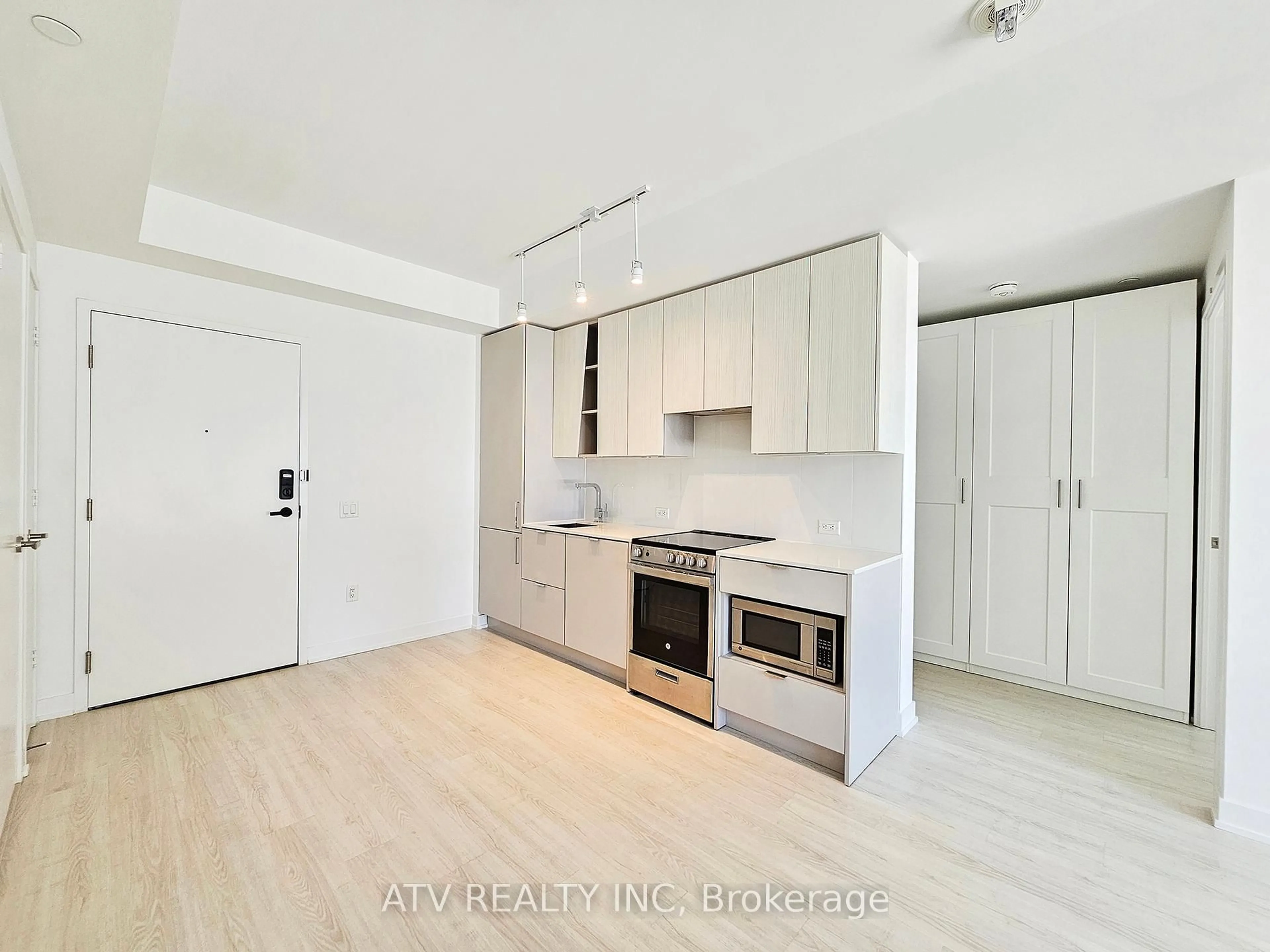 Unknown for 3883 Quartz Rd #508, Mississauga Ontario L5B 0M4