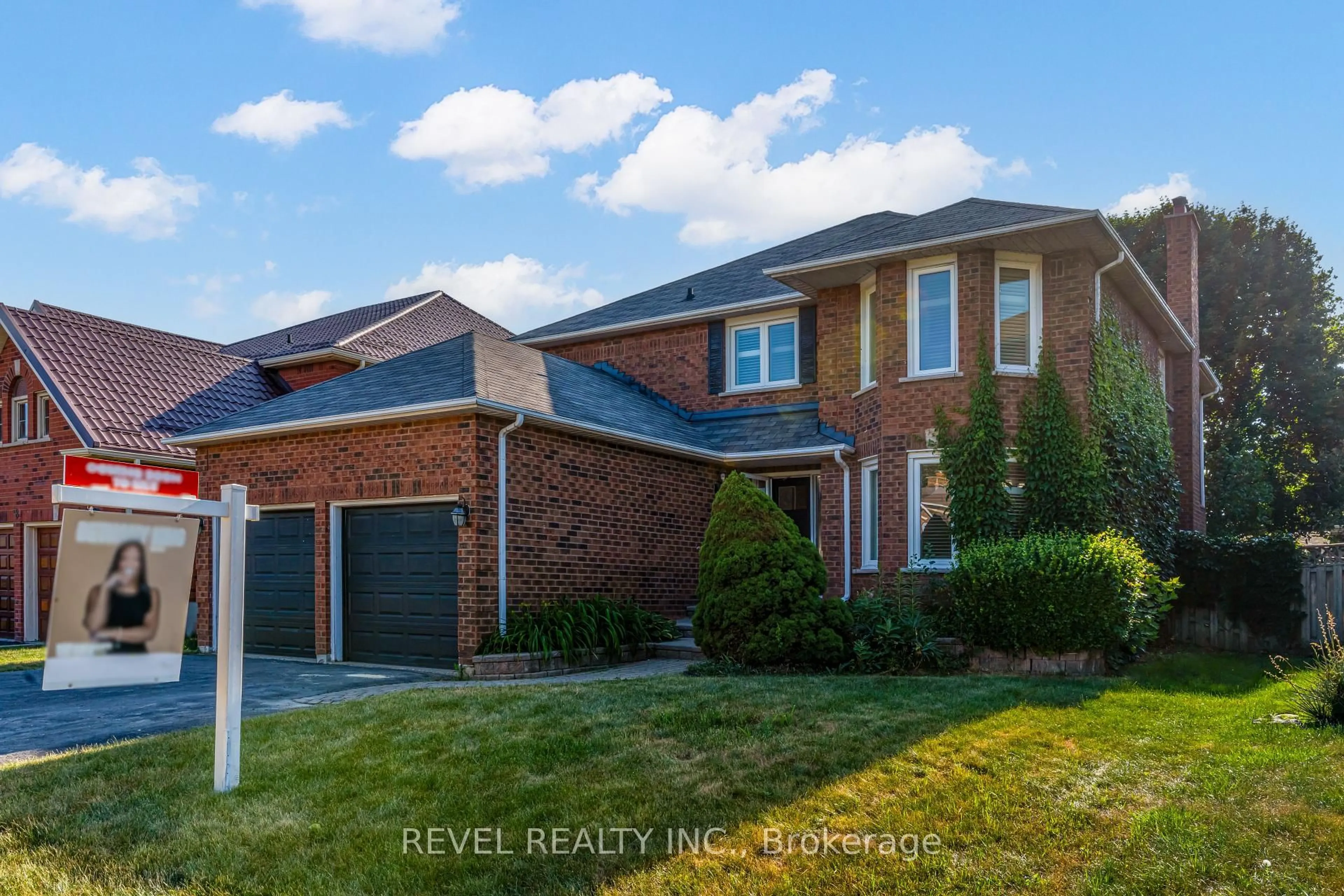 Home with brick exterior material, street for 6 Lone Oak Ave, Brampton Ontario L6S 5V5