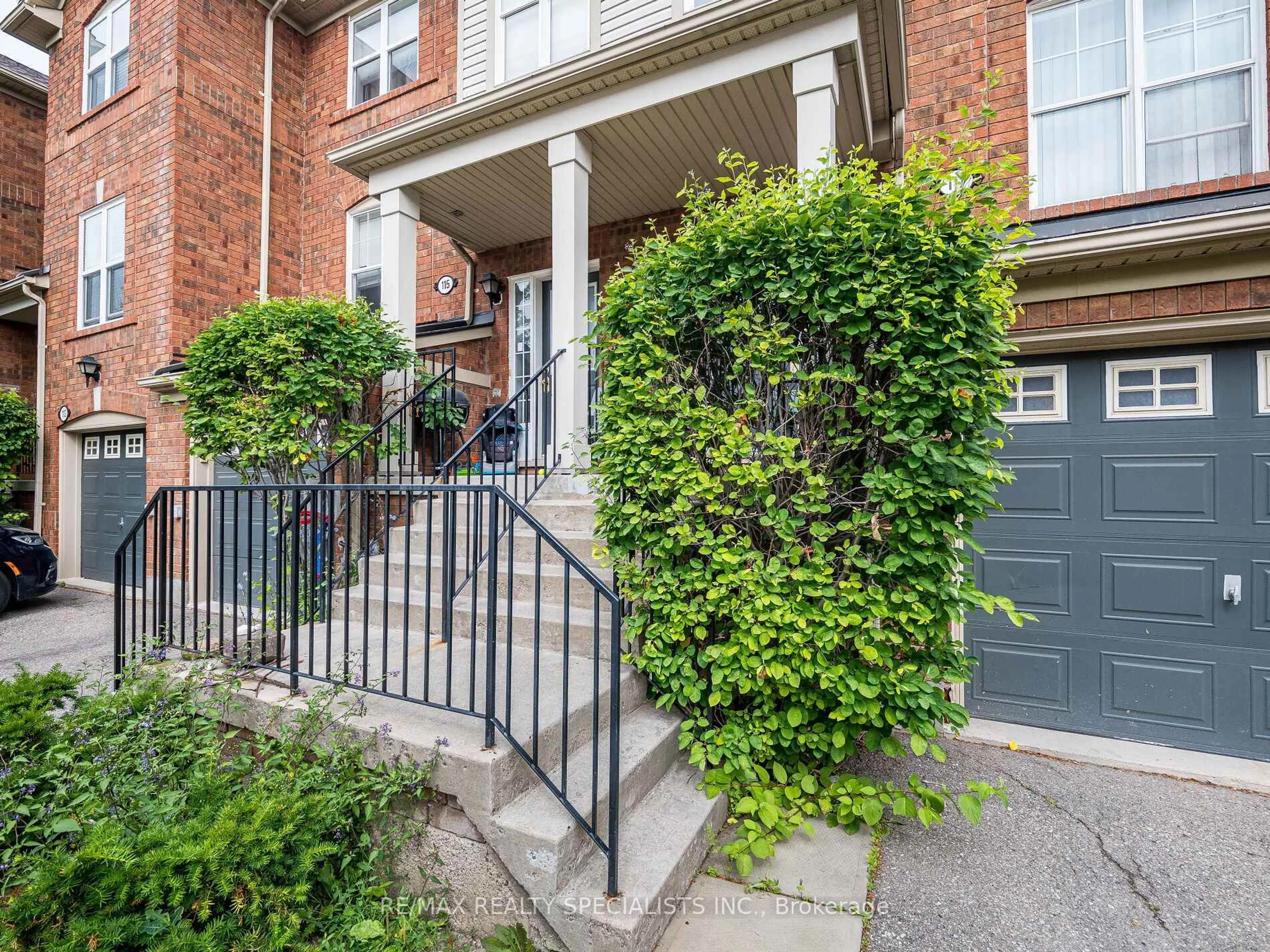 Home with brick exterior material, street for 5980 Whitehorn Ave #117, Mississauga Ontario L5V 2Y3