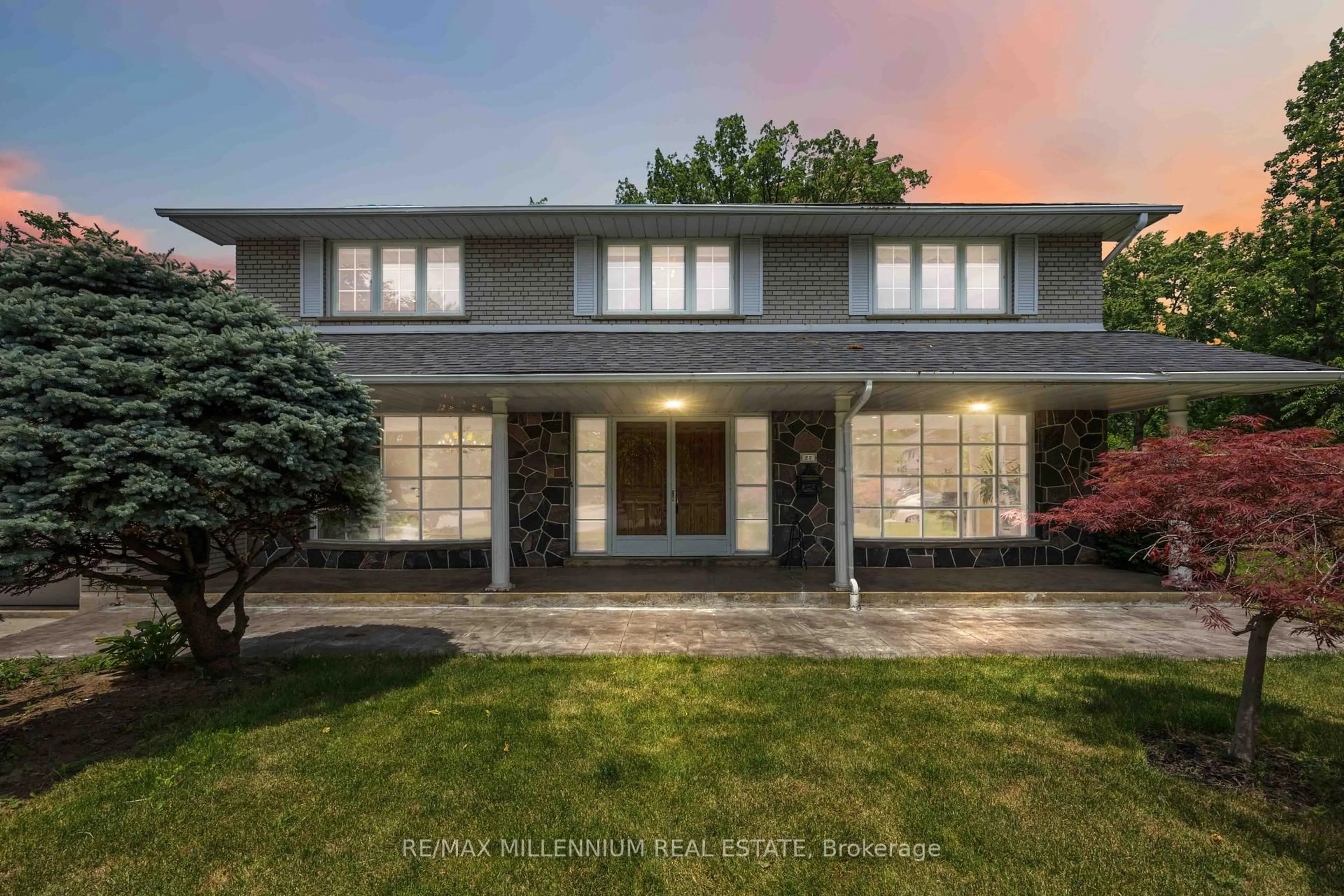 Unknown for 22 Richdale Crt, Toronto Ontario M9B 5Y9