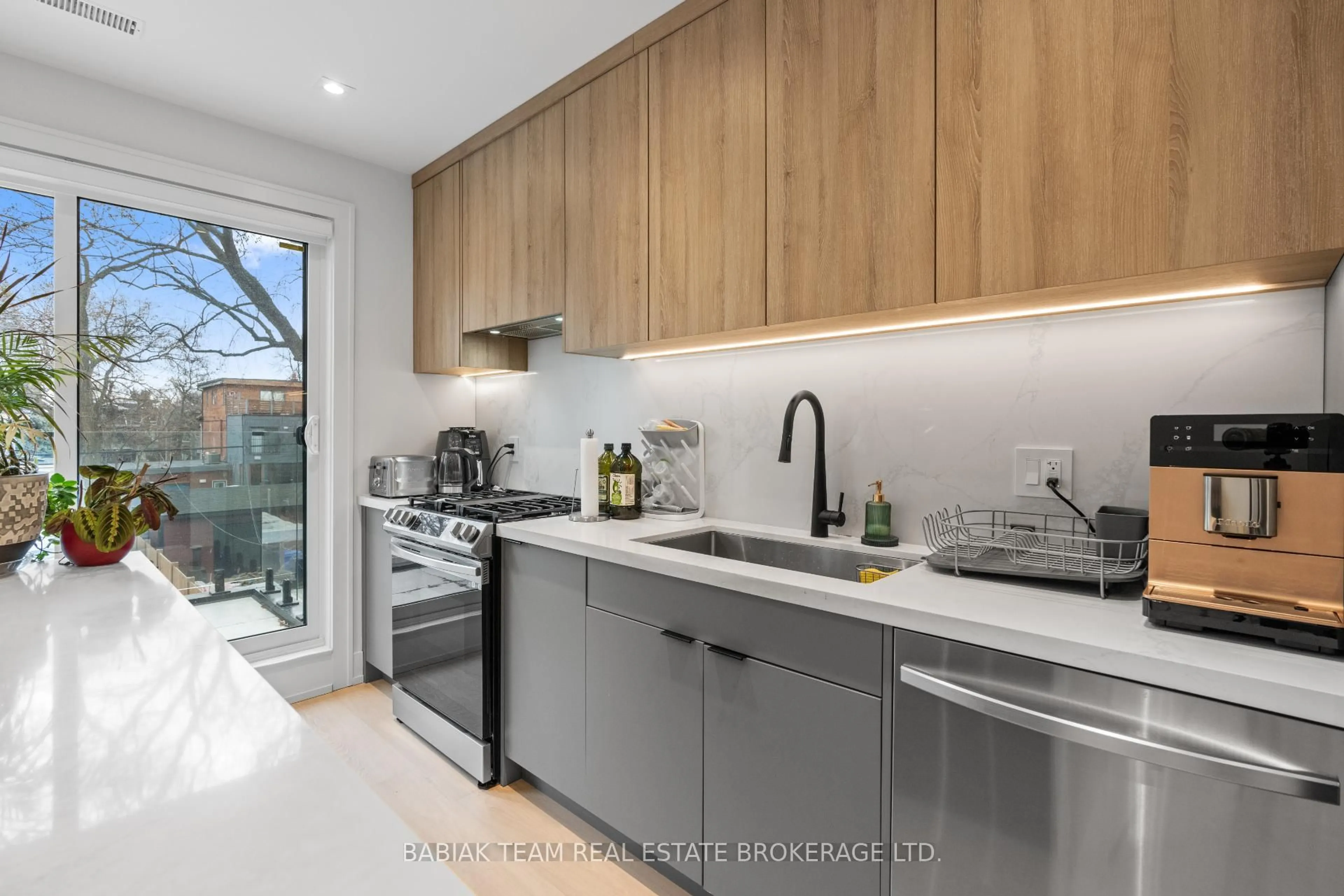 Contemporary kitchen, unknown for 37 Boustead Ave, Toronto Ontario M6R 1Y7