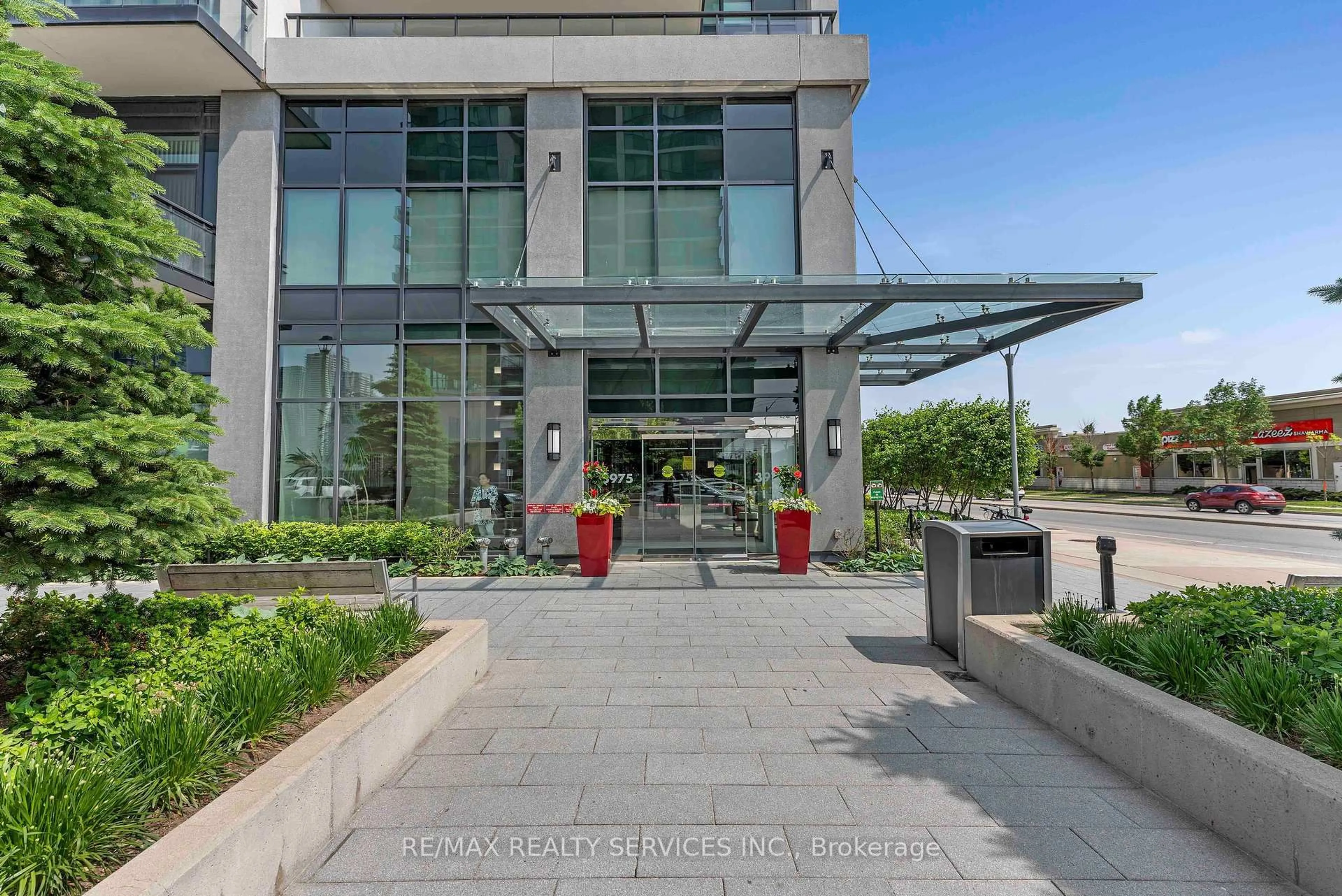 Indoor foyer for 3975 Grand Park Dr #1506, Mississauga Ontario L5B 0K4