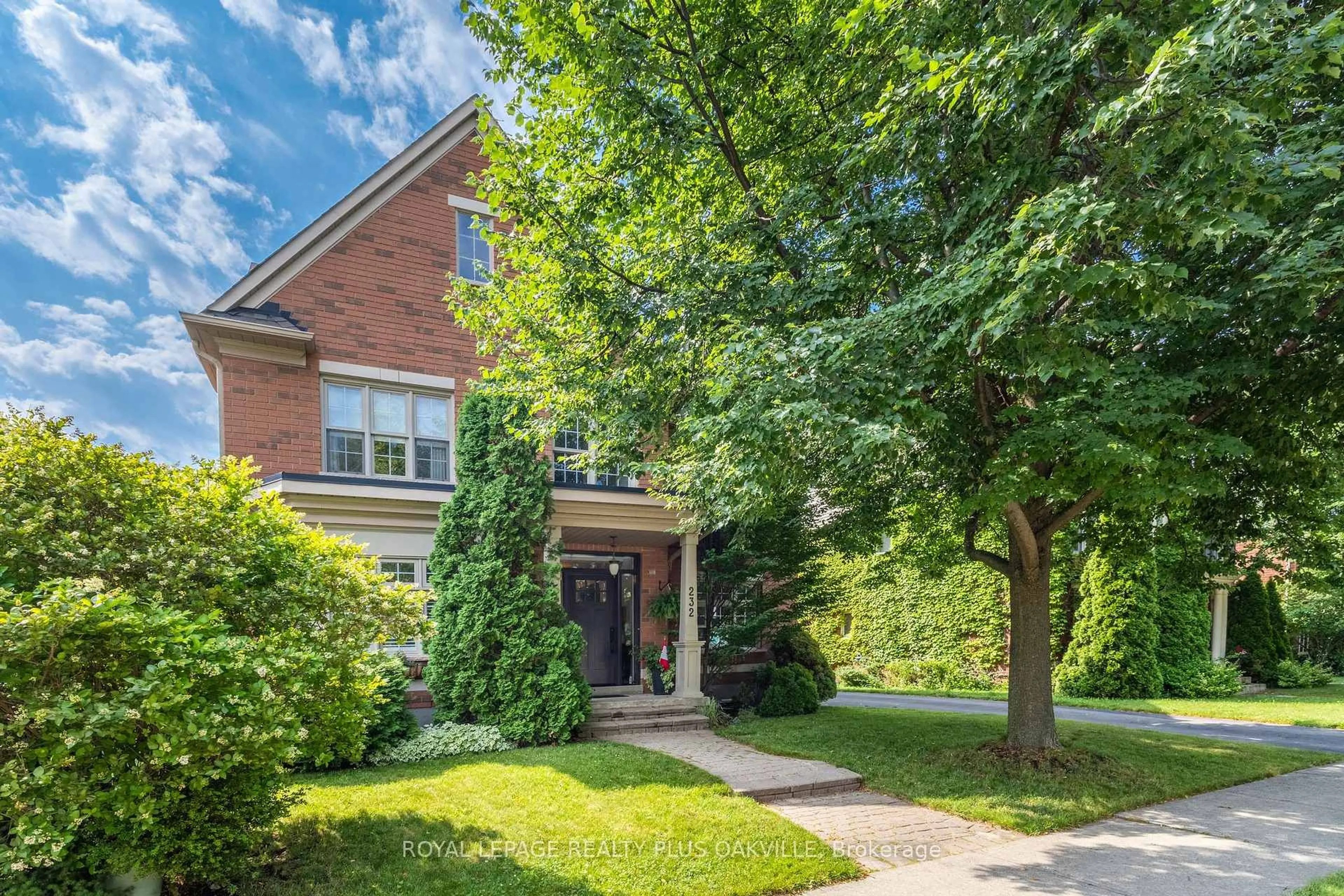 Home with brick exterior material, street for 232 Lexington Rd, Oakville Ontario L6H 6L5