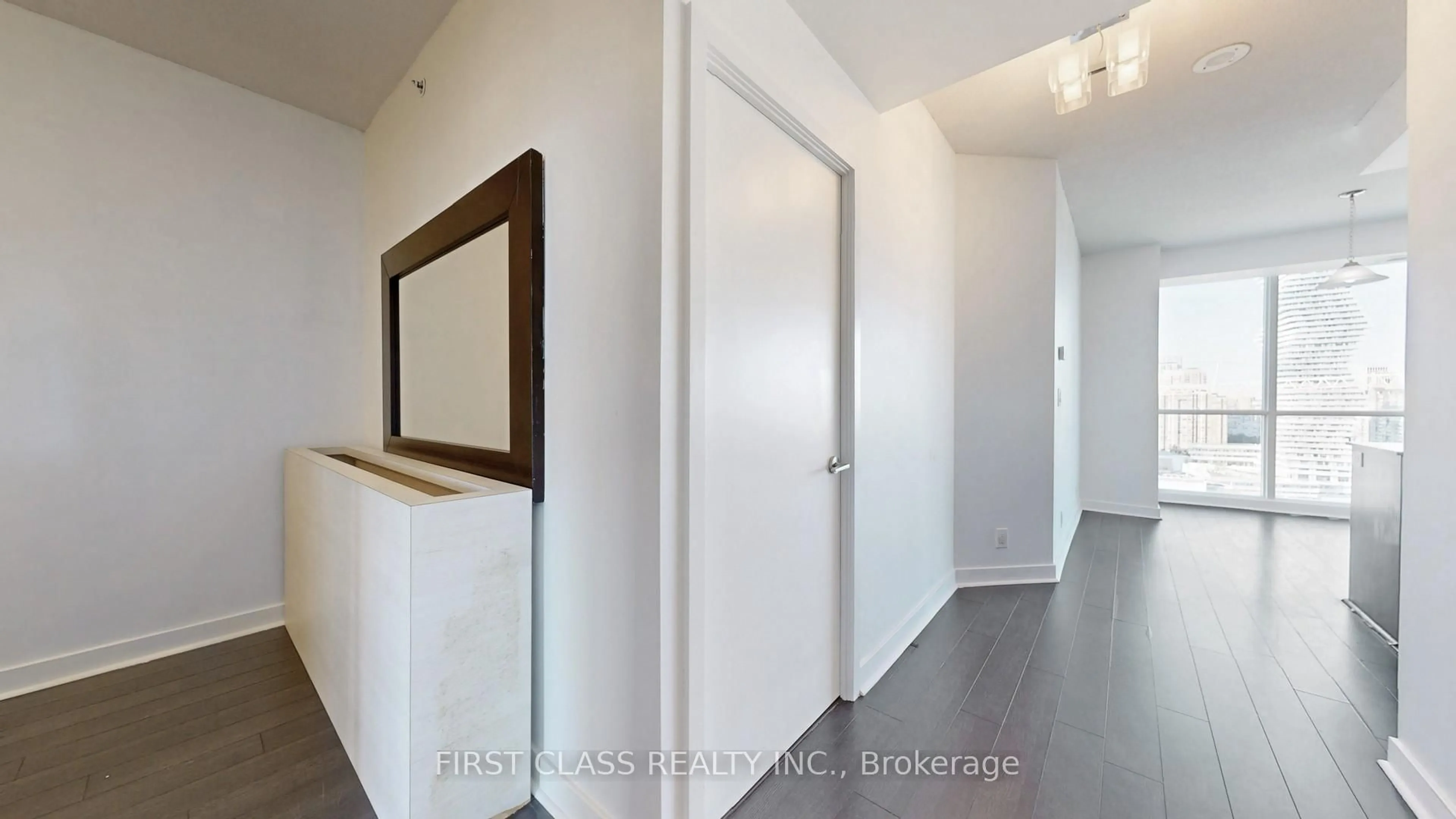 Indoor entryway for 3985 Grand Park Dr #1702, Mississauga Ontario L5B 0H8