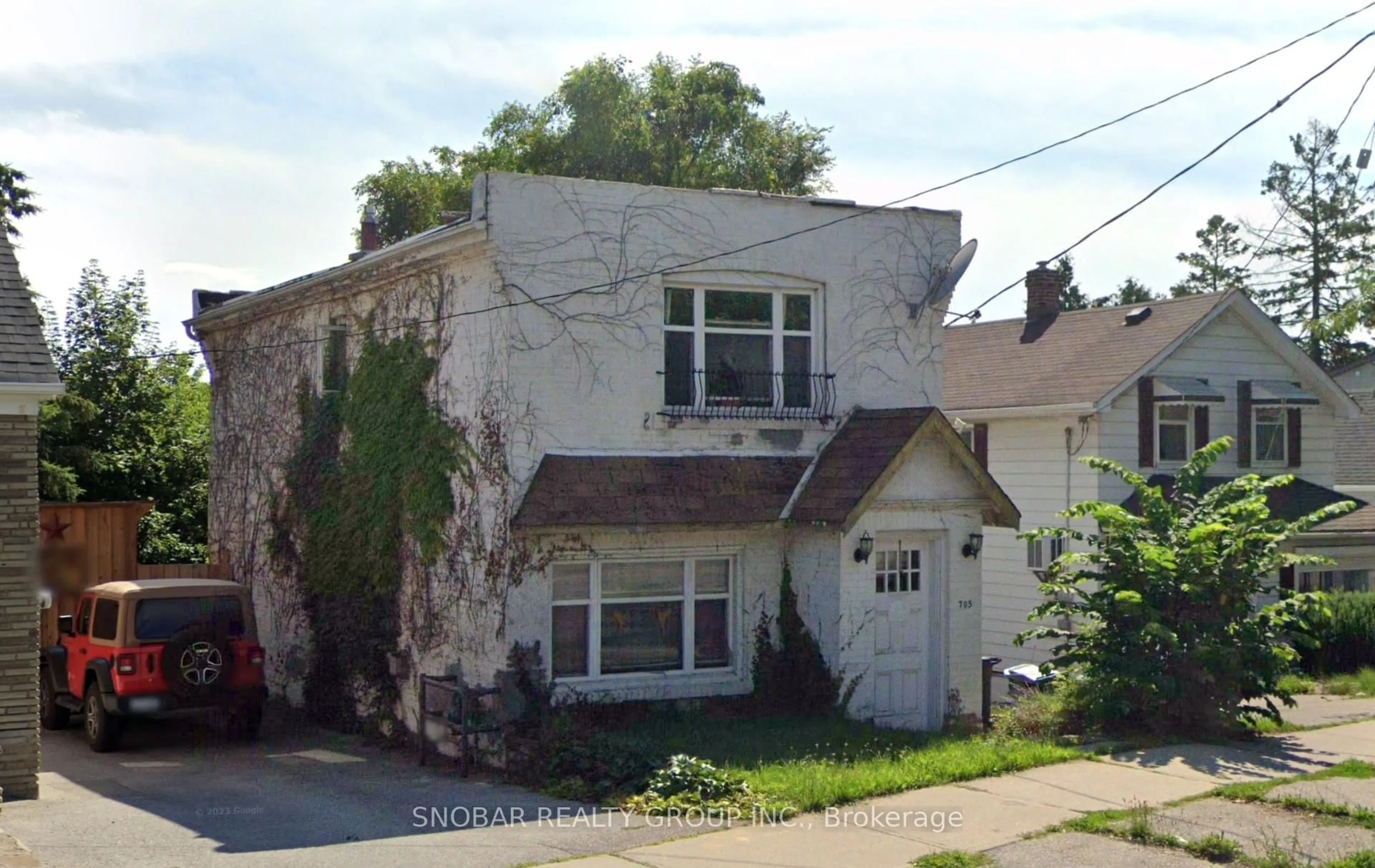 Unknown for 705 Scarlett Rd, Toronto Ontario M9P 2T6