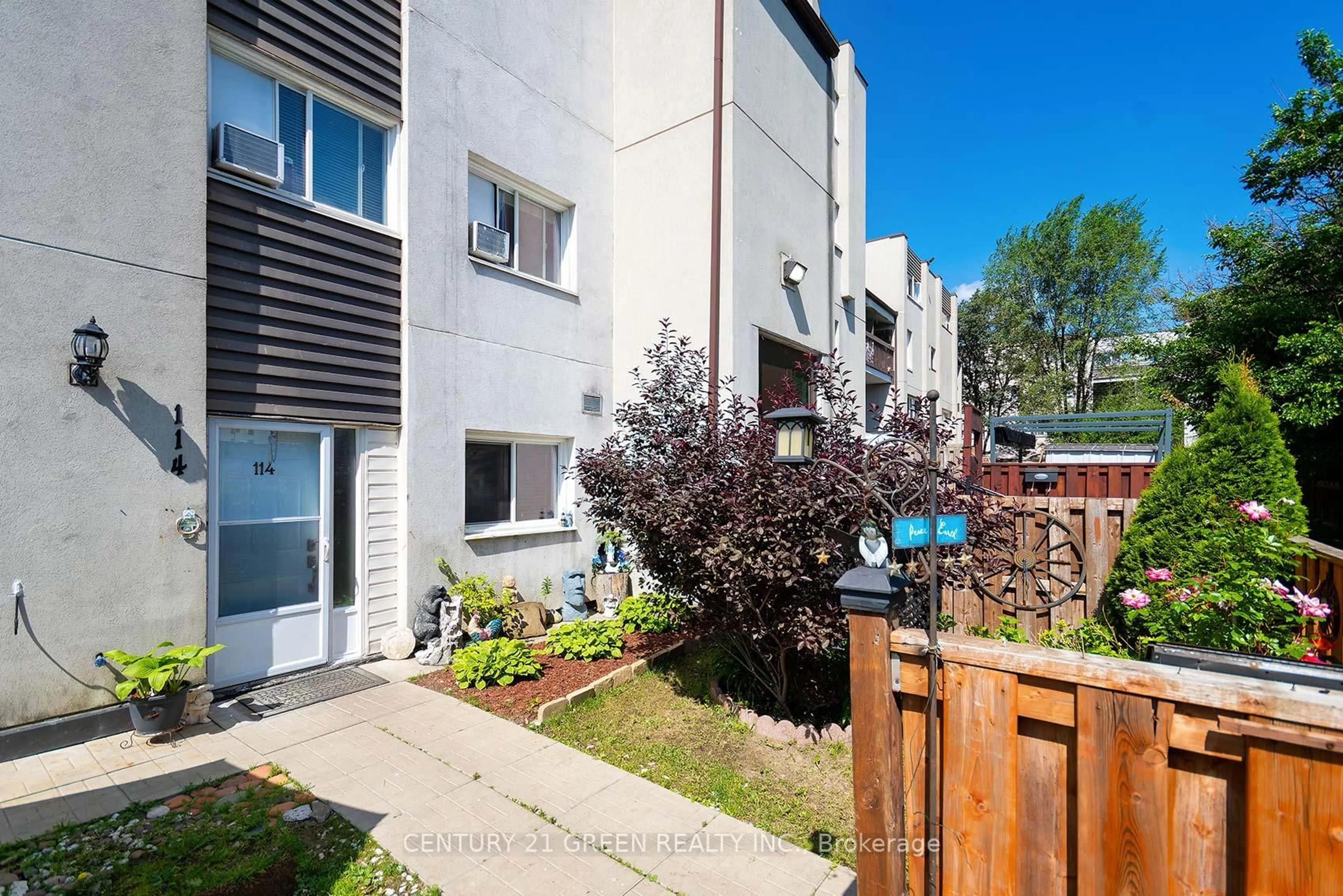 Unknown for 3040 Constitution Blvd #114, Mississauga Ontario L4Y 3X7