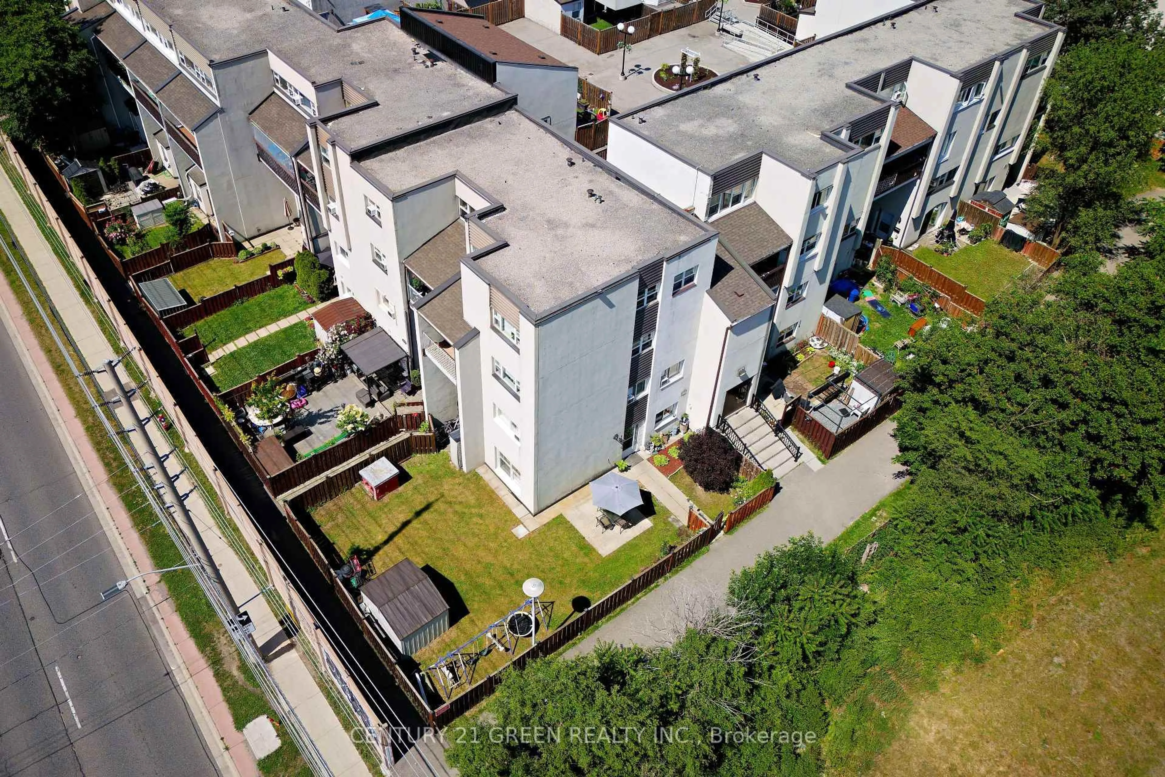 A pic from outside/outdoor area/front of a property/back of a property/a pic from drone, city buildings view from balcony for 3040 Constitution Blvd #114, Mississauga Ontario L4Y 3X7