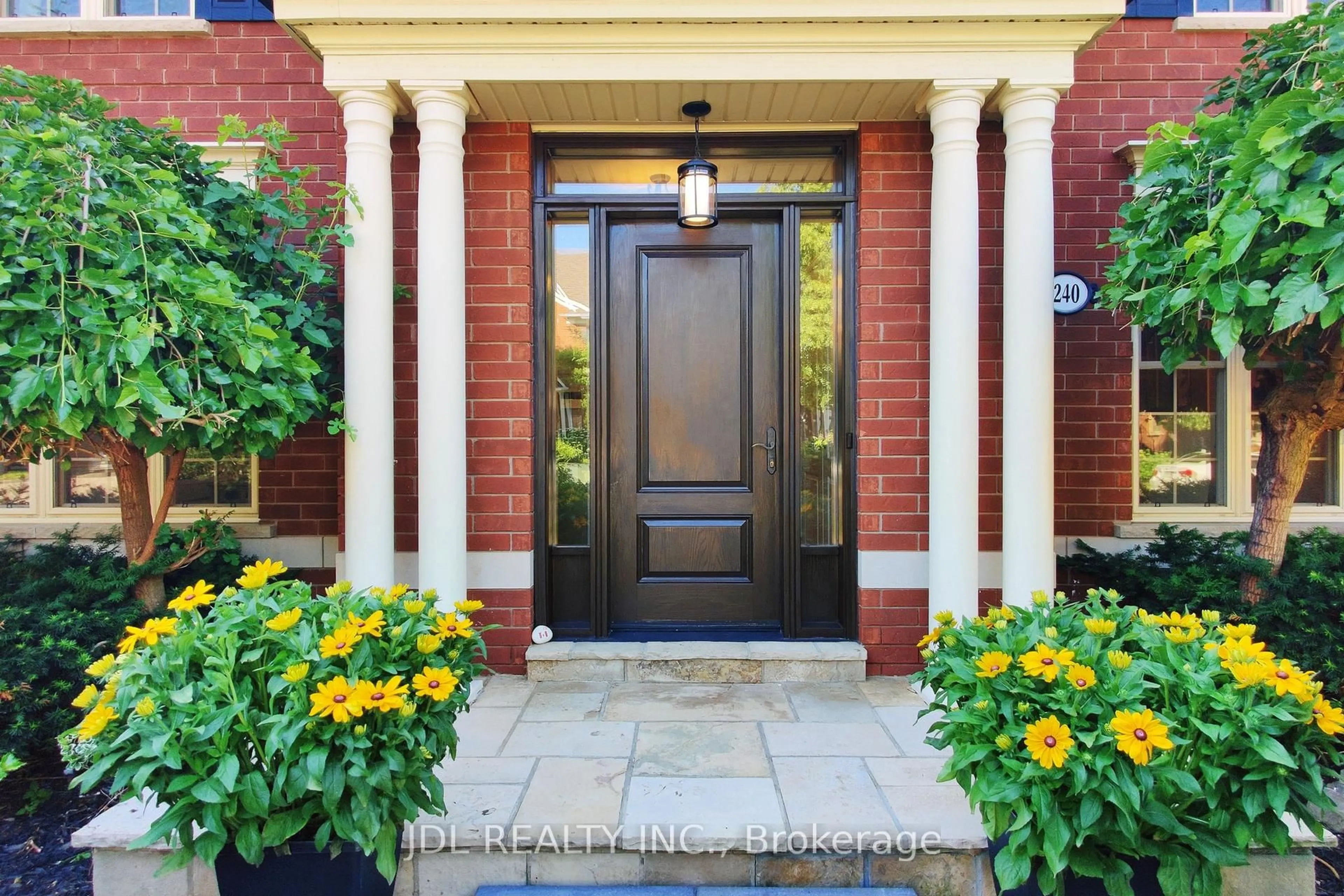Indoor entryway for 240 Lexington Rd, Oakville Ontario L6H 6L5