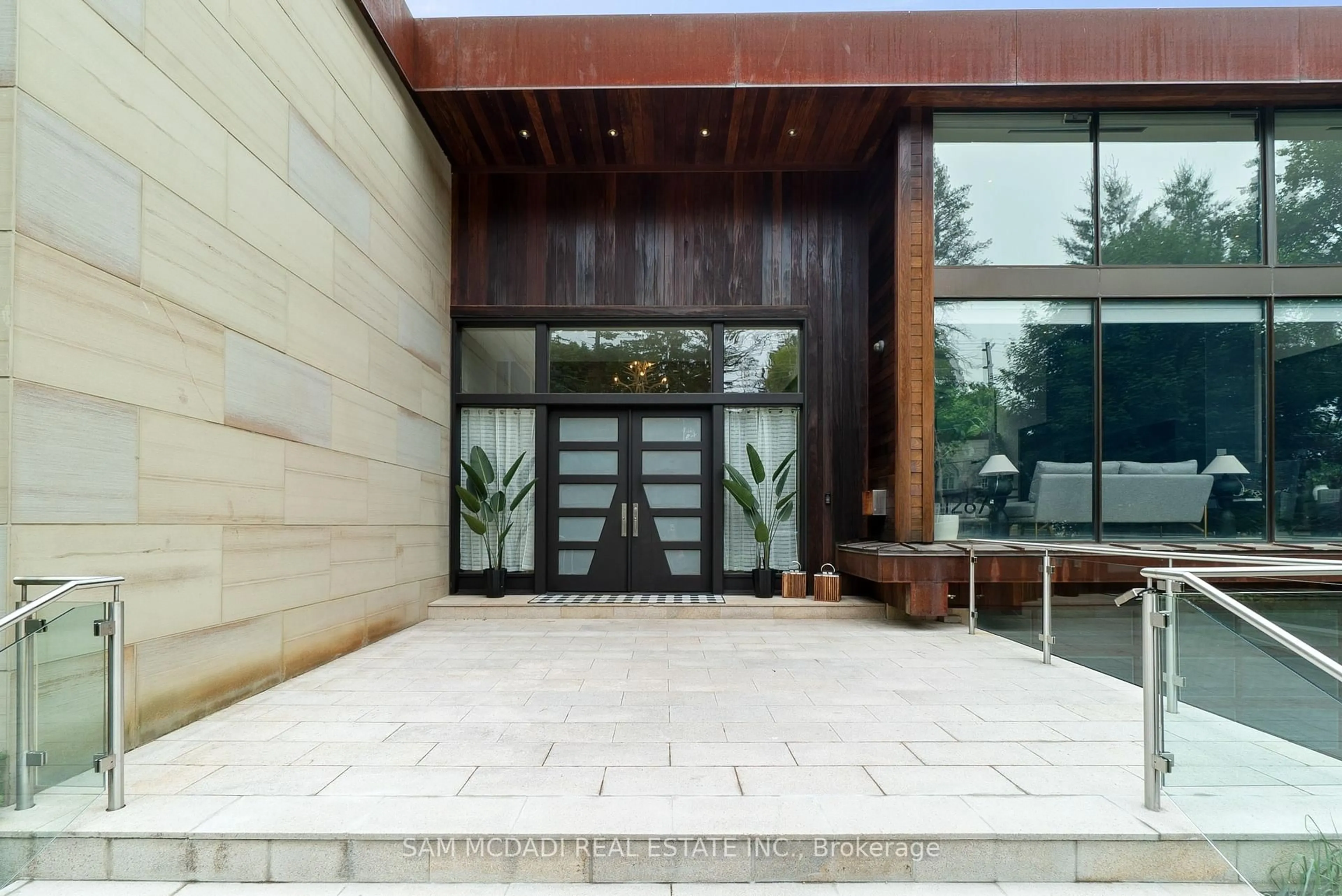 Unknown for 1287 Birchview Dr, Mississauga Ontario L5H 3E3