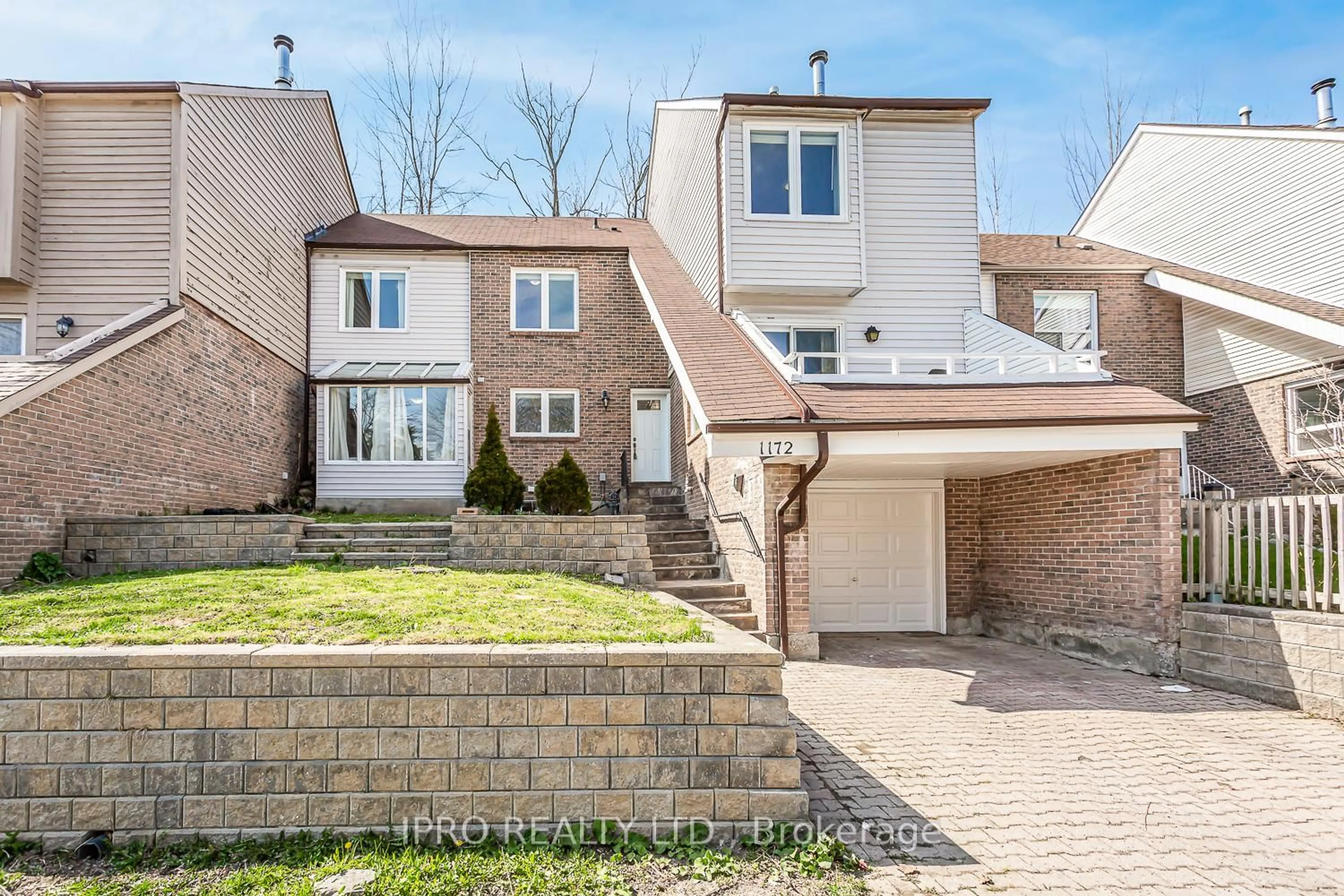 Home with brick exterior material, street for 1172 Kos Blvd, Mississauga Ontario L5J 4L7
