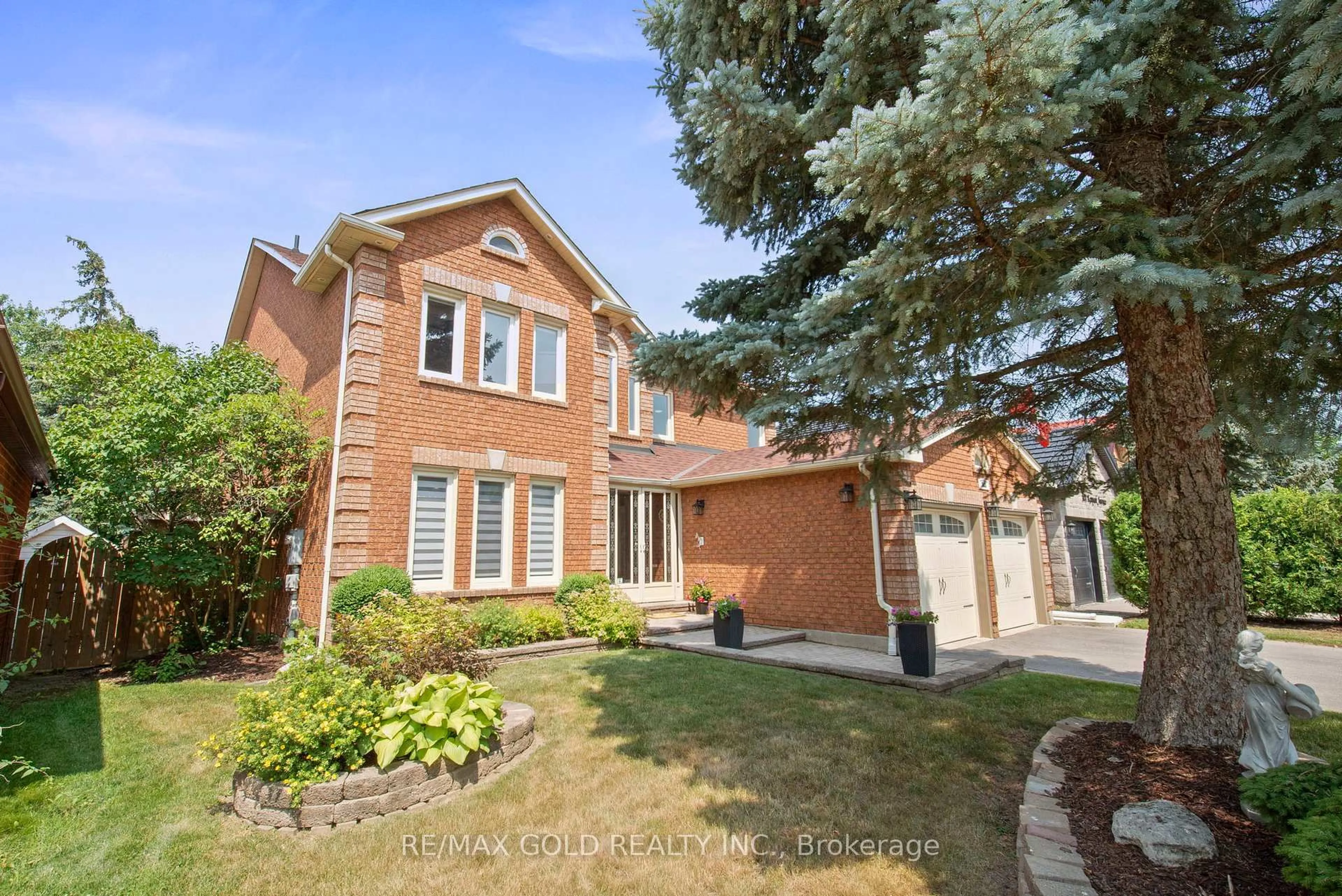 Home with brick exterior material, street for 103 Kenpark Ave, Brampton Ontario L6Z 3K5