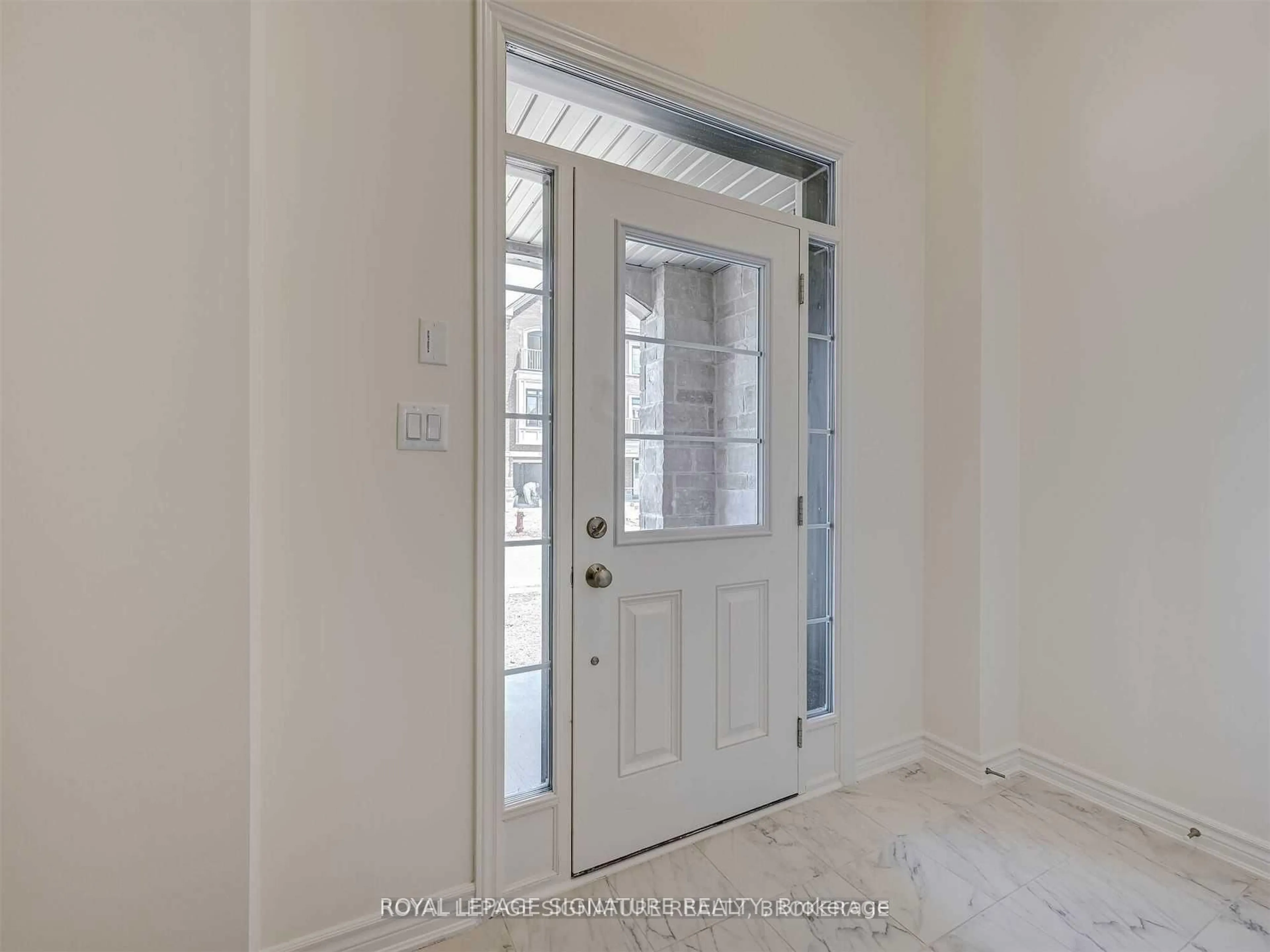 Indoor entryway for 1183 Restivo Lane, Milton Ontario L9T 2X5