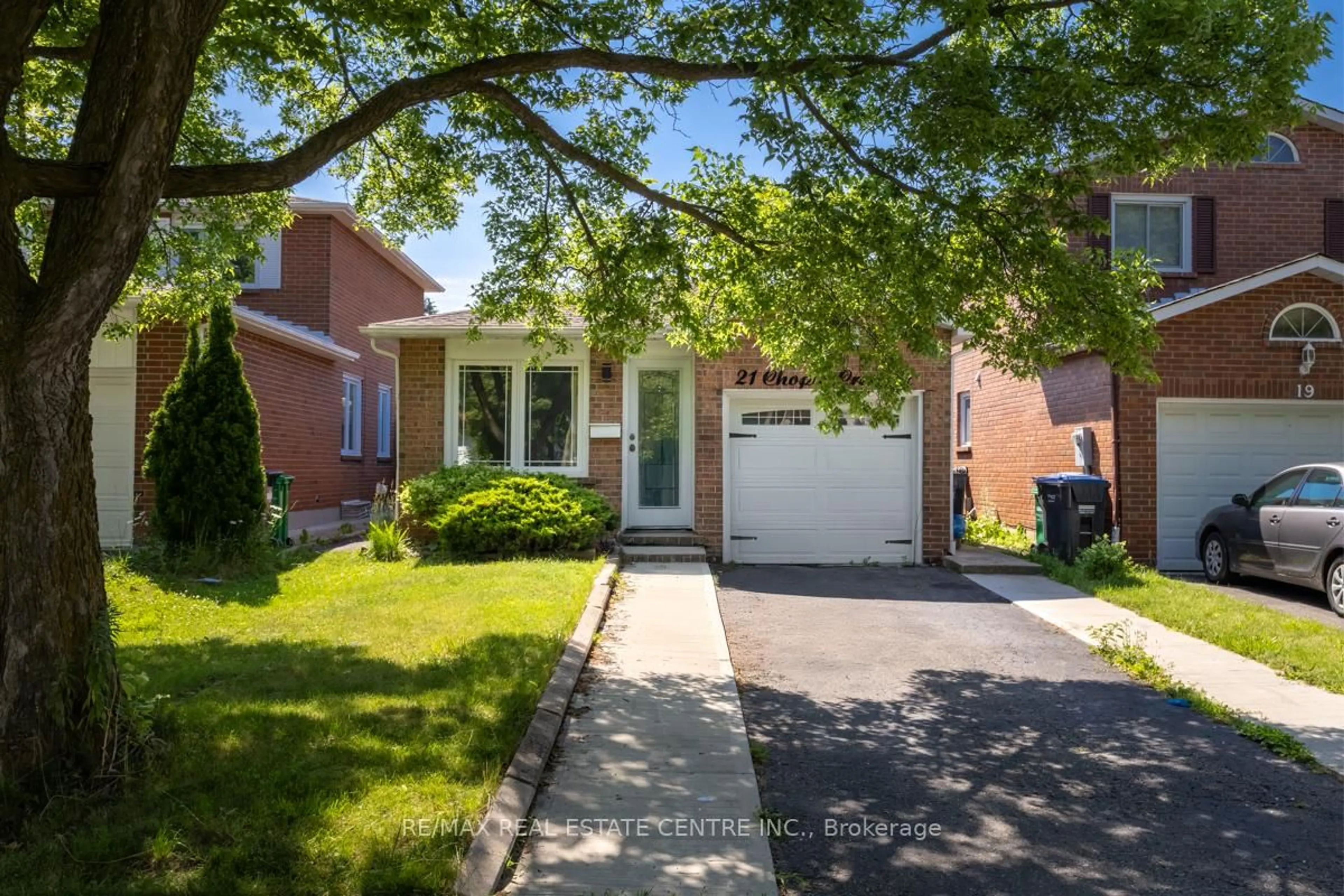 Home with brick exterior material, street for 21 Chopin Cres, Brampton Ontario L6Y 2S1