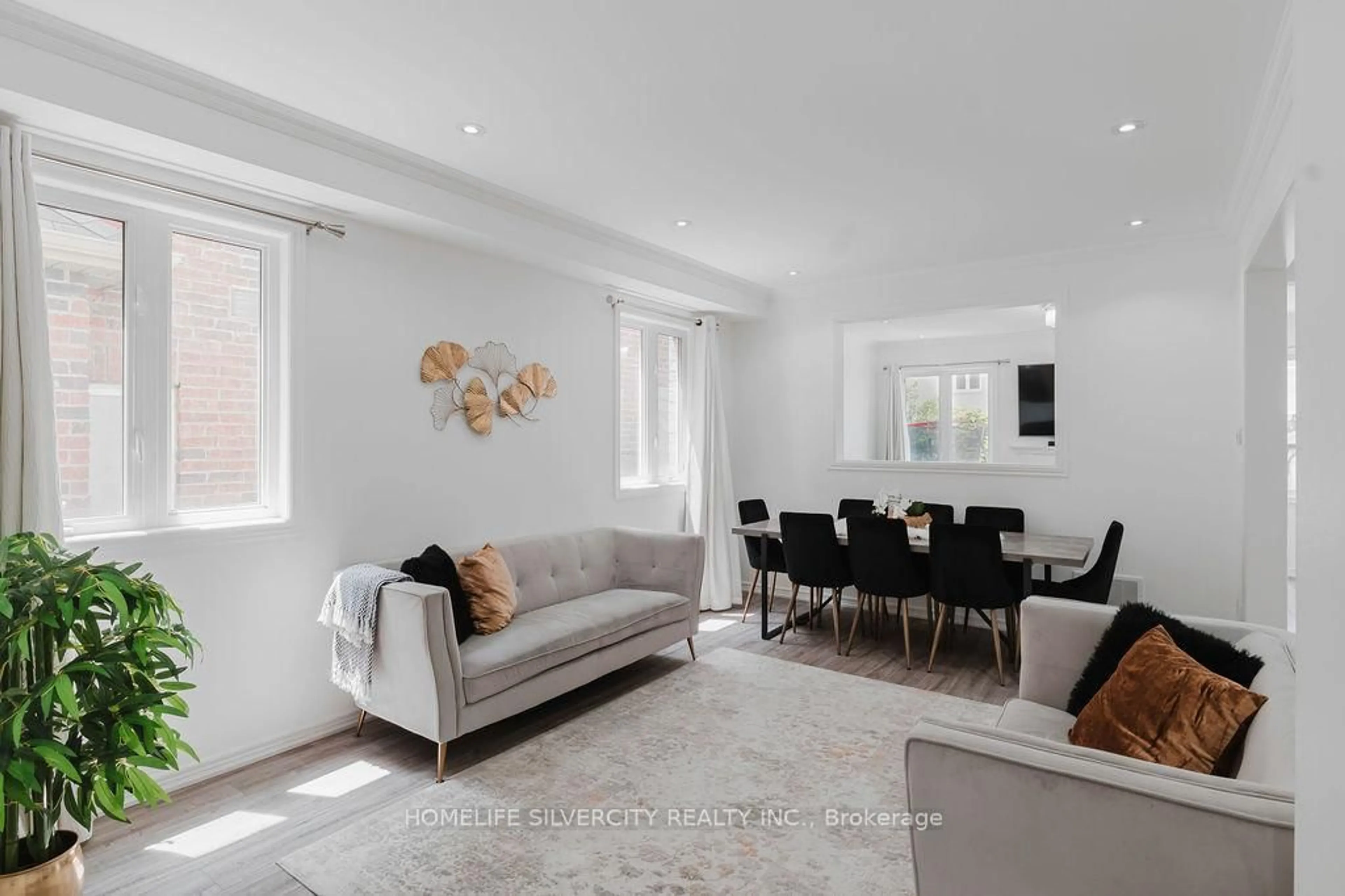 Living room with furniture, unknown for 26 Fossil St, Brampton Ontario L6P 3G7