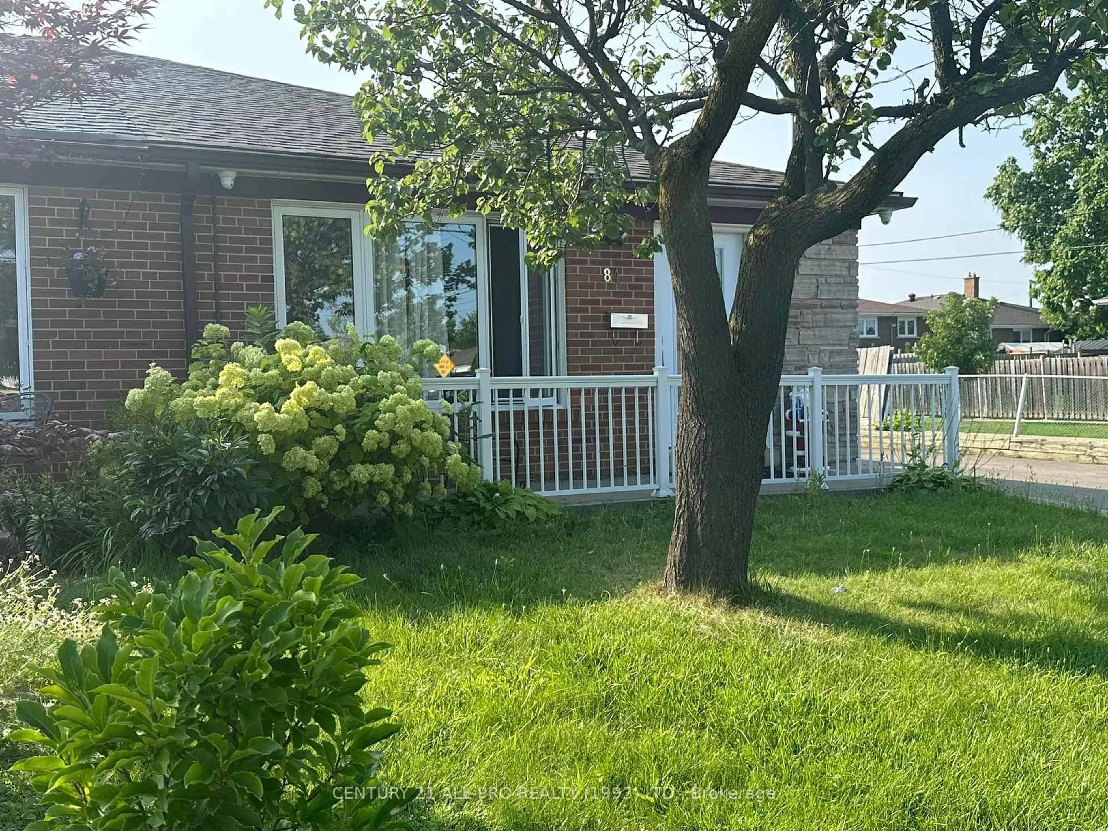 A pic from outside/outdoor area/front of a property/back of a property/a pic from drone, street for 84 Goldsboro Rd, Toronto Ontario M9L 1A7