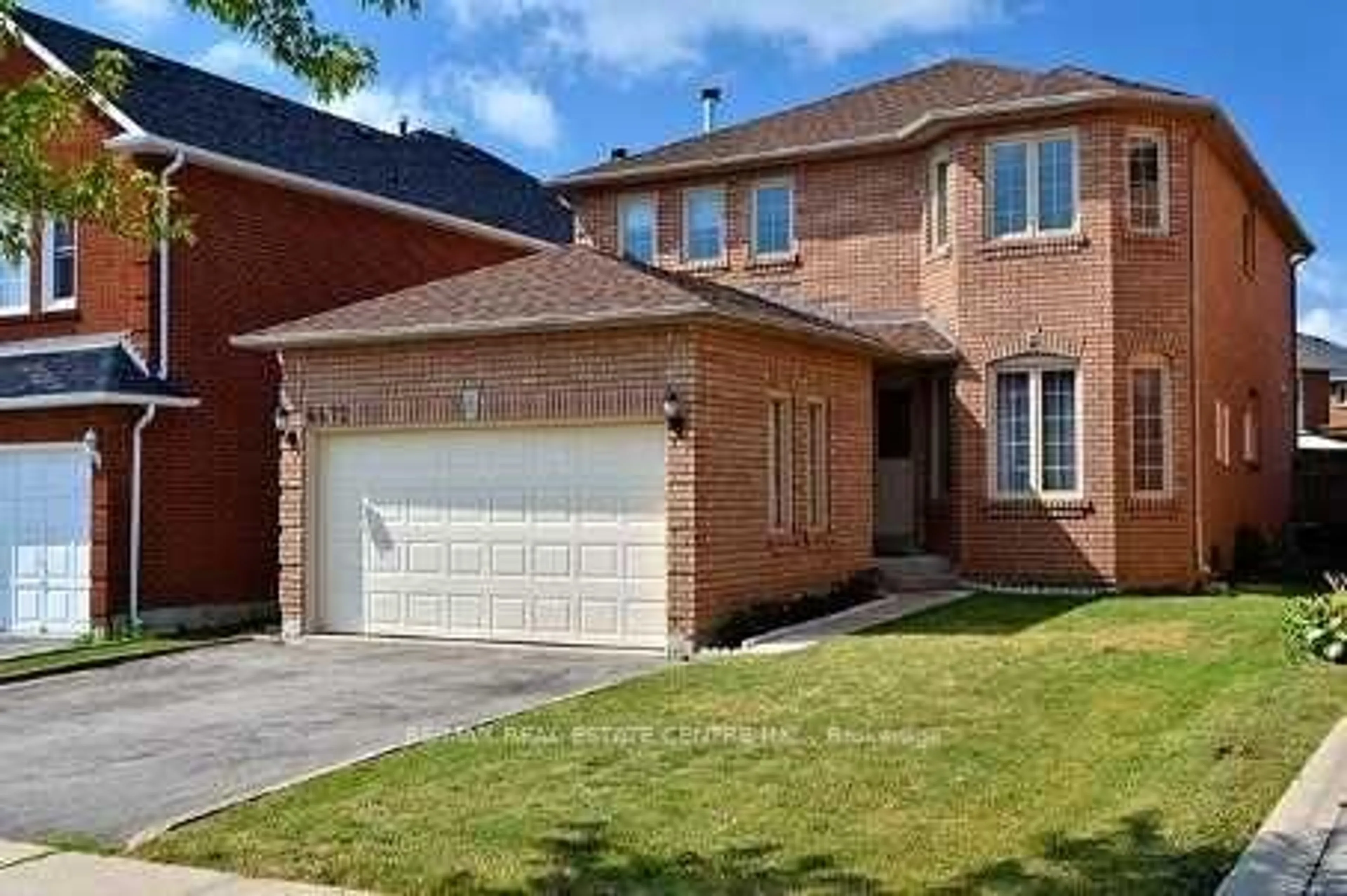 Home with brick exterior material, street for 6672 Lisgar Dr, Mississauga Ontario L5N 6V9