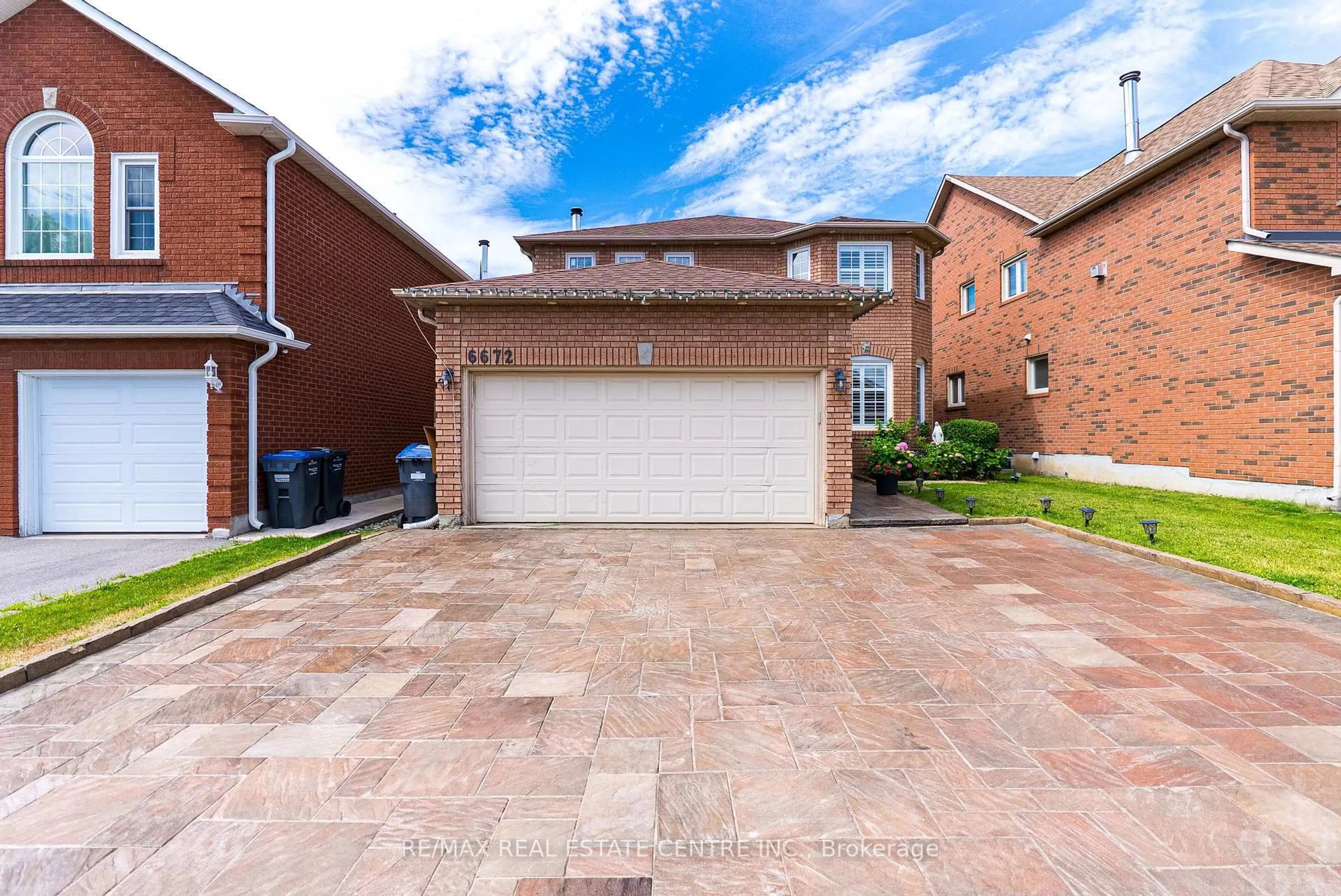 Home with brick exterior material, street for 6672 Lisgar Dr, Mississauga Ontario L5N 6V9