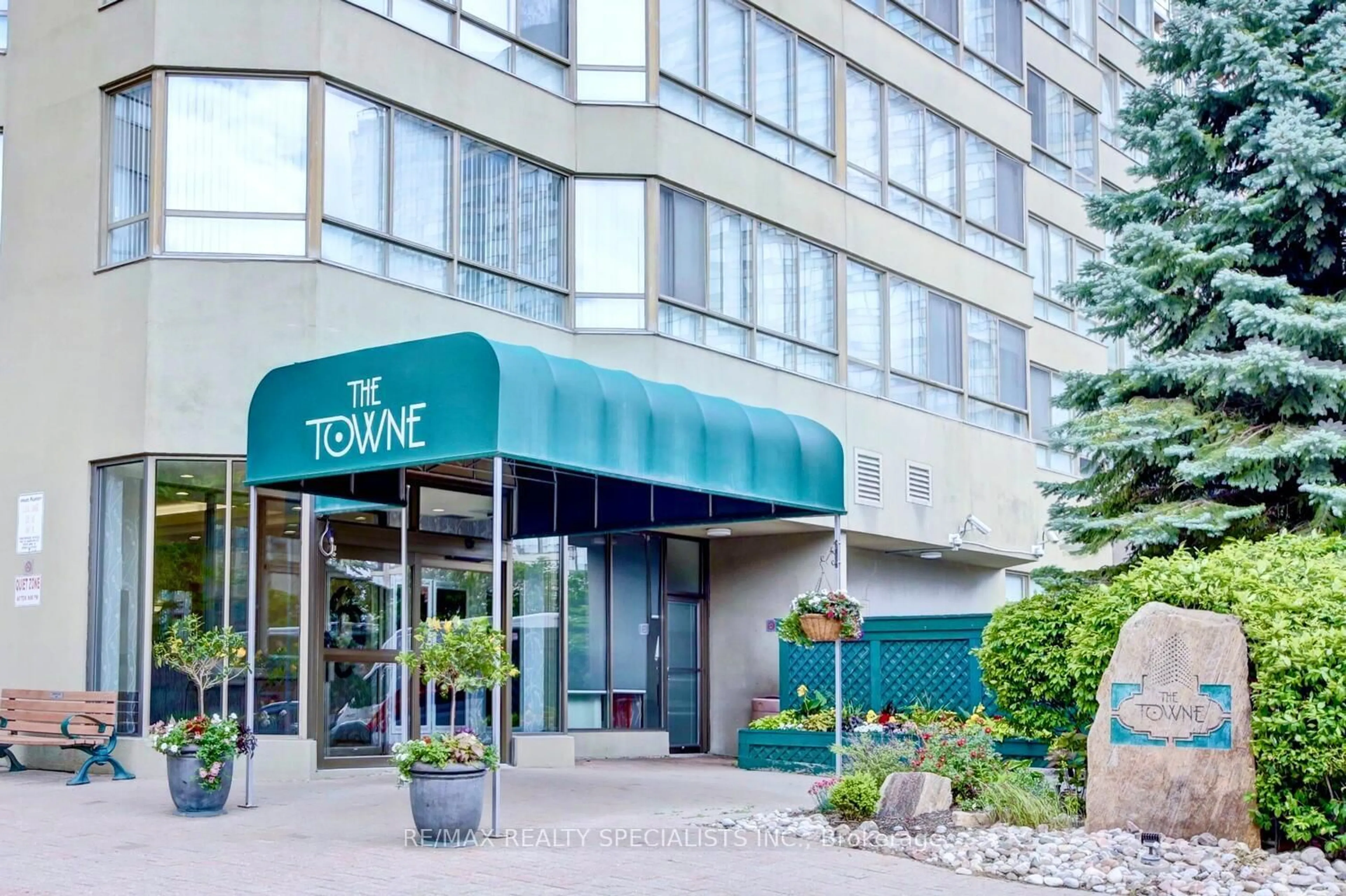 Unknown for 3605 Kariya Dr #111, Mississauga Ontario L5B 3J4