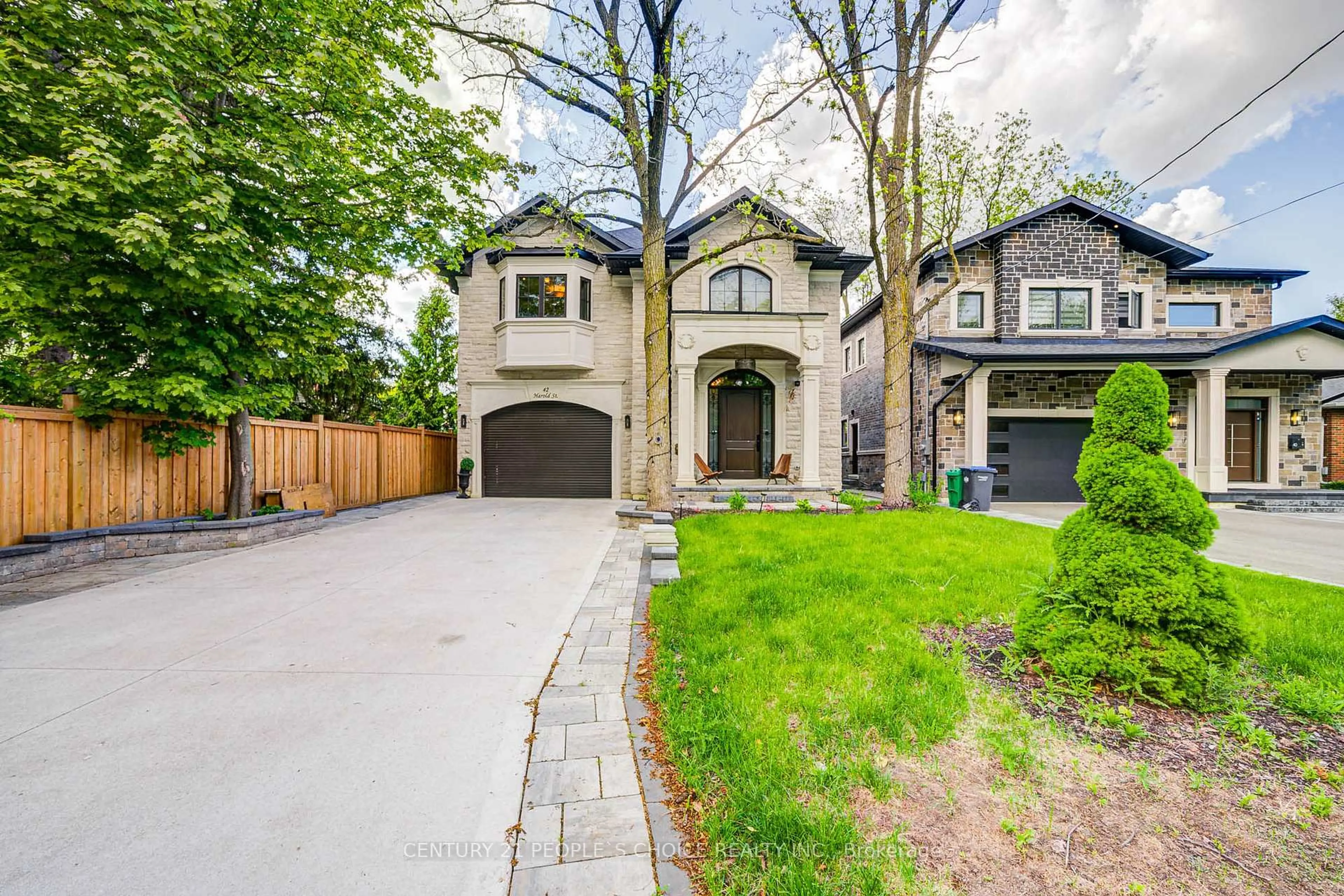 Home with brick exterior material, street for 42 Harold St, Brampton Ontario L6Y 1E2