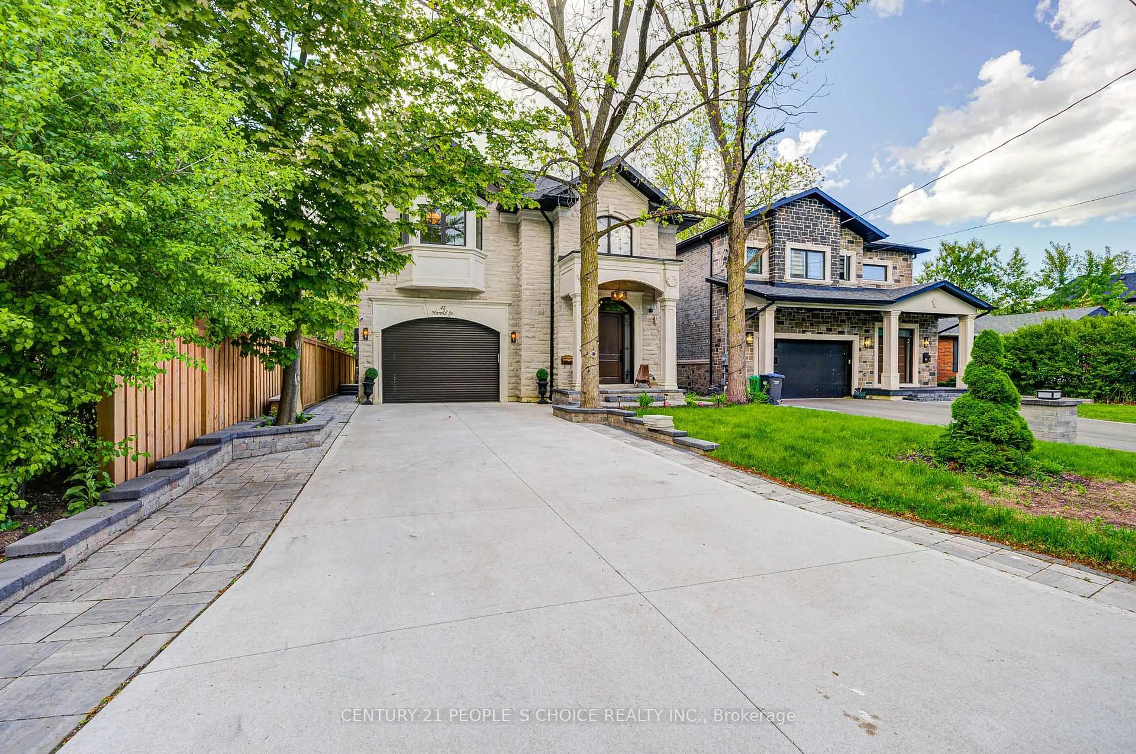 Home with brick exterior material, street for 42 Harold St, Brampton Ontario L6Y 1E2