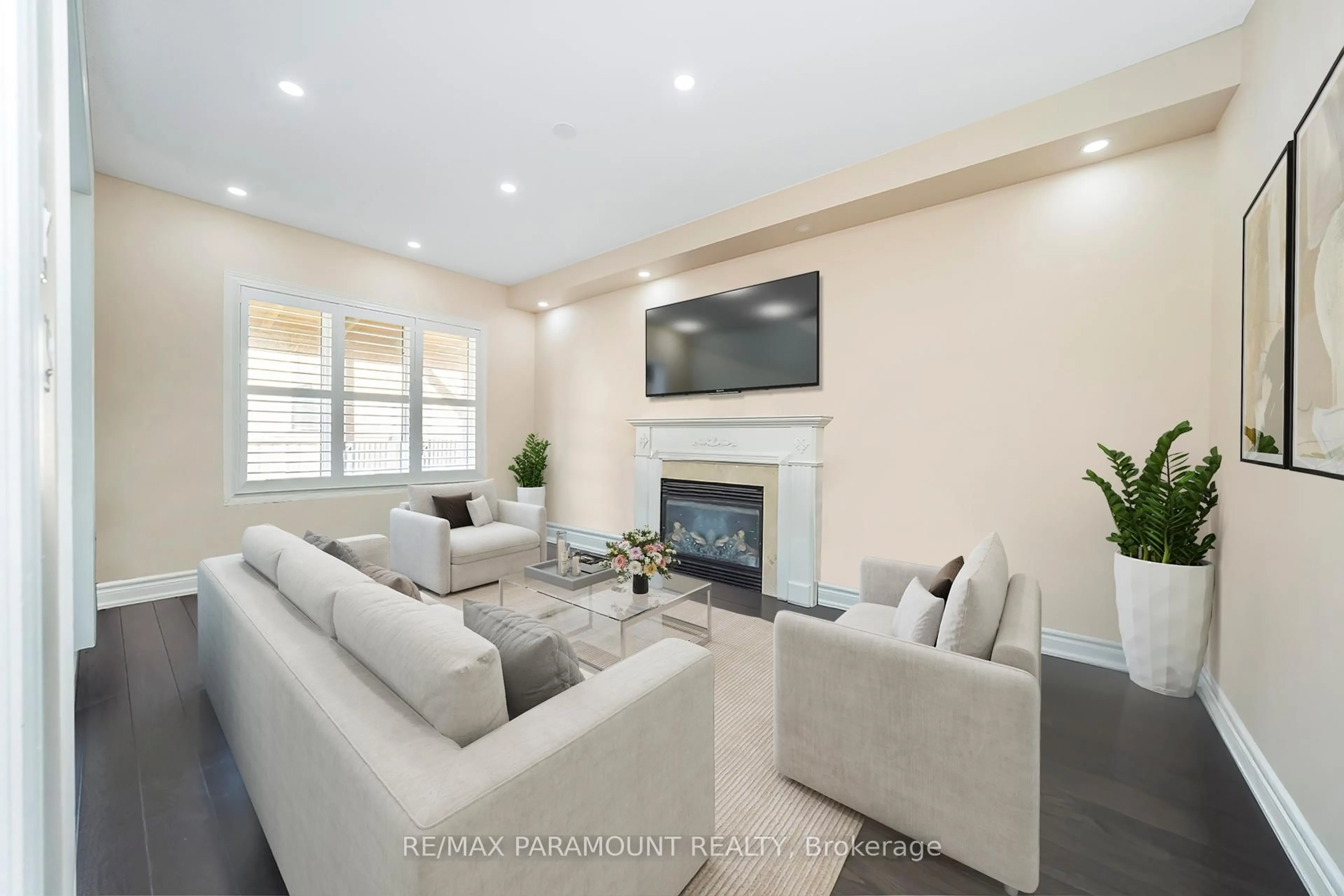Living room with furniture, unknown for 11 Moonland Rd, Brampton Ontario L6P 3Y1