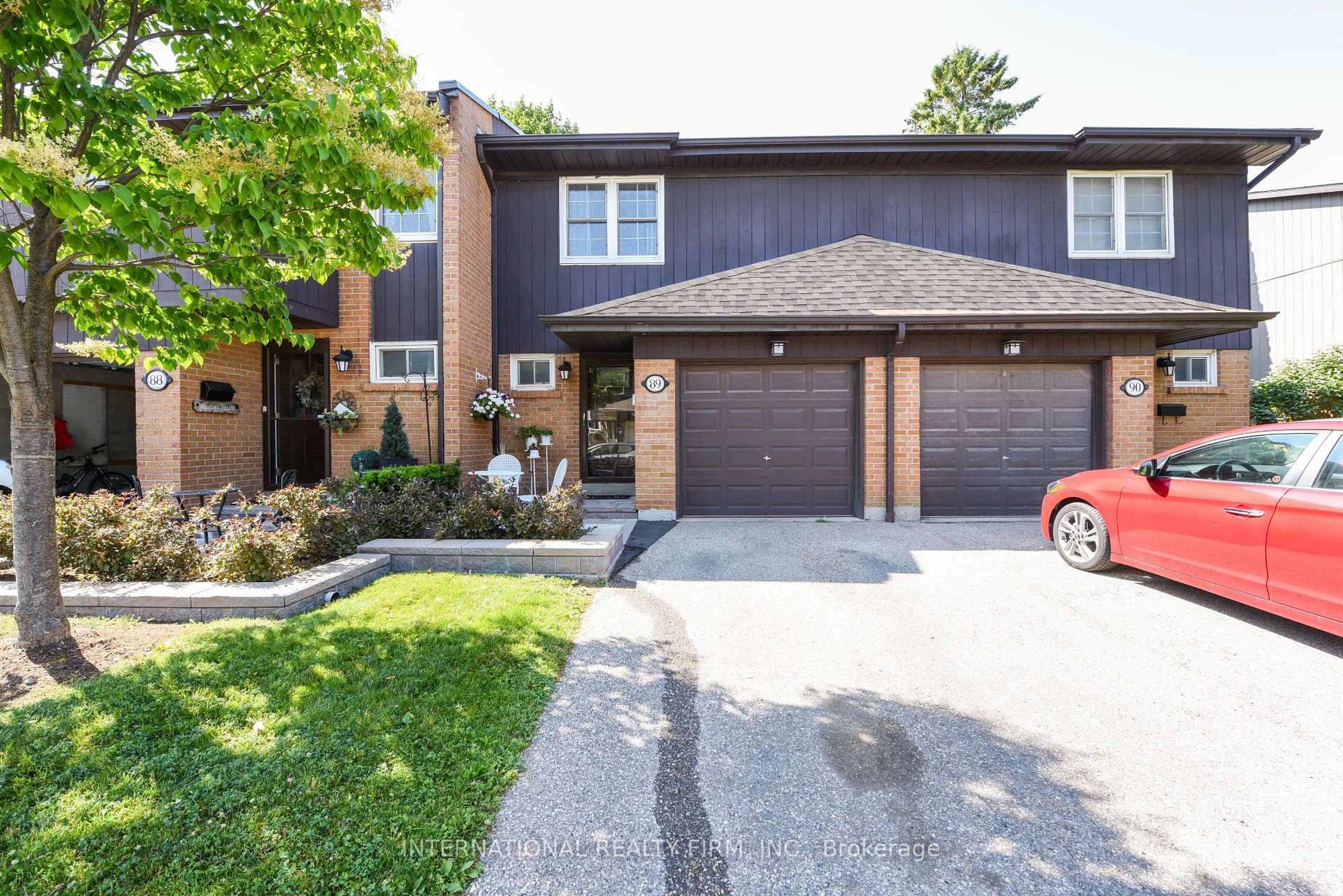 Home with brick exterior material, street for 1951 Rathburn Rd #89, Mississauga Ontario L4W 2N9