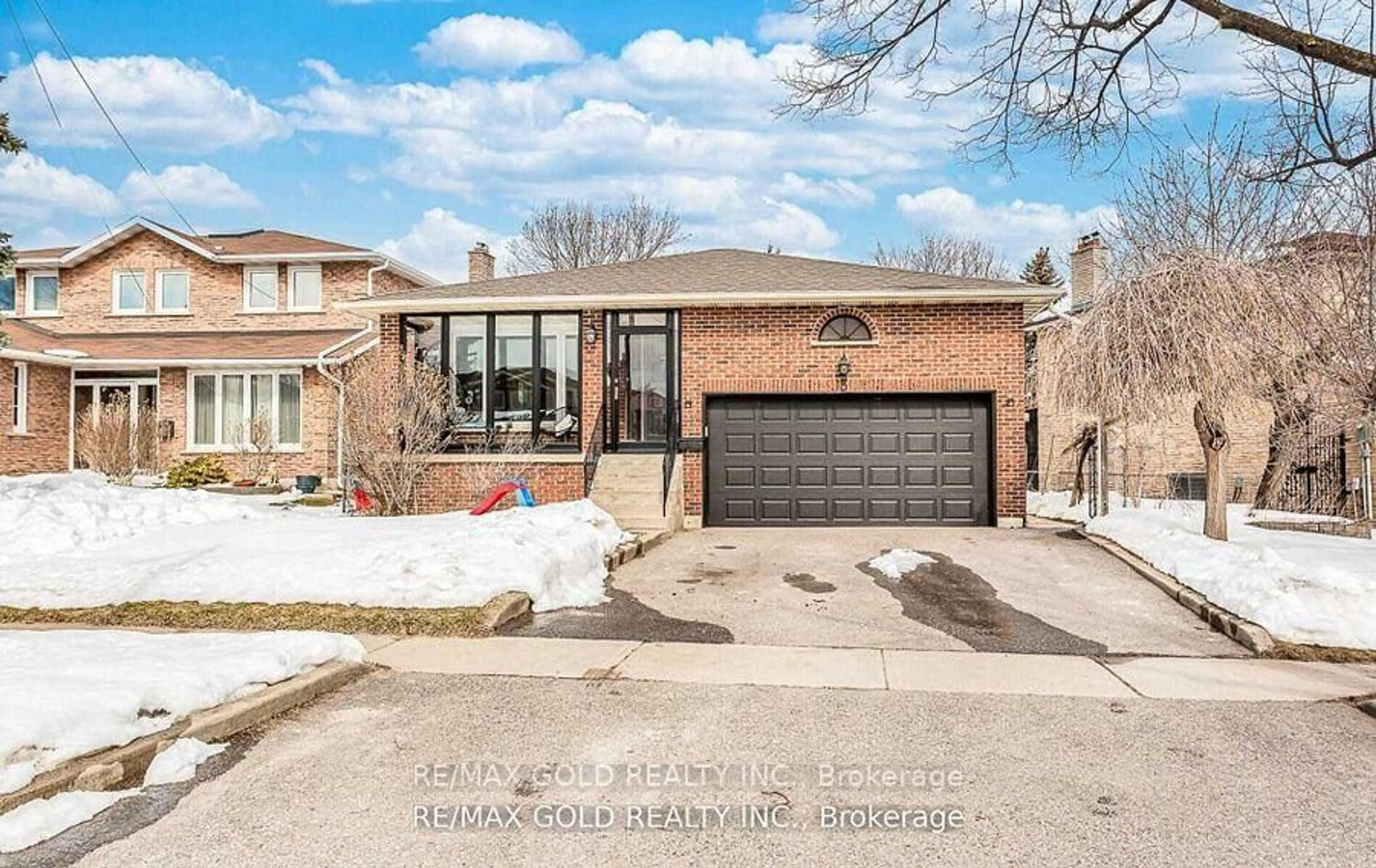 Home with brick exterior material, street for 3 Panorama Cres, Brampton Ontario L6S 3T7