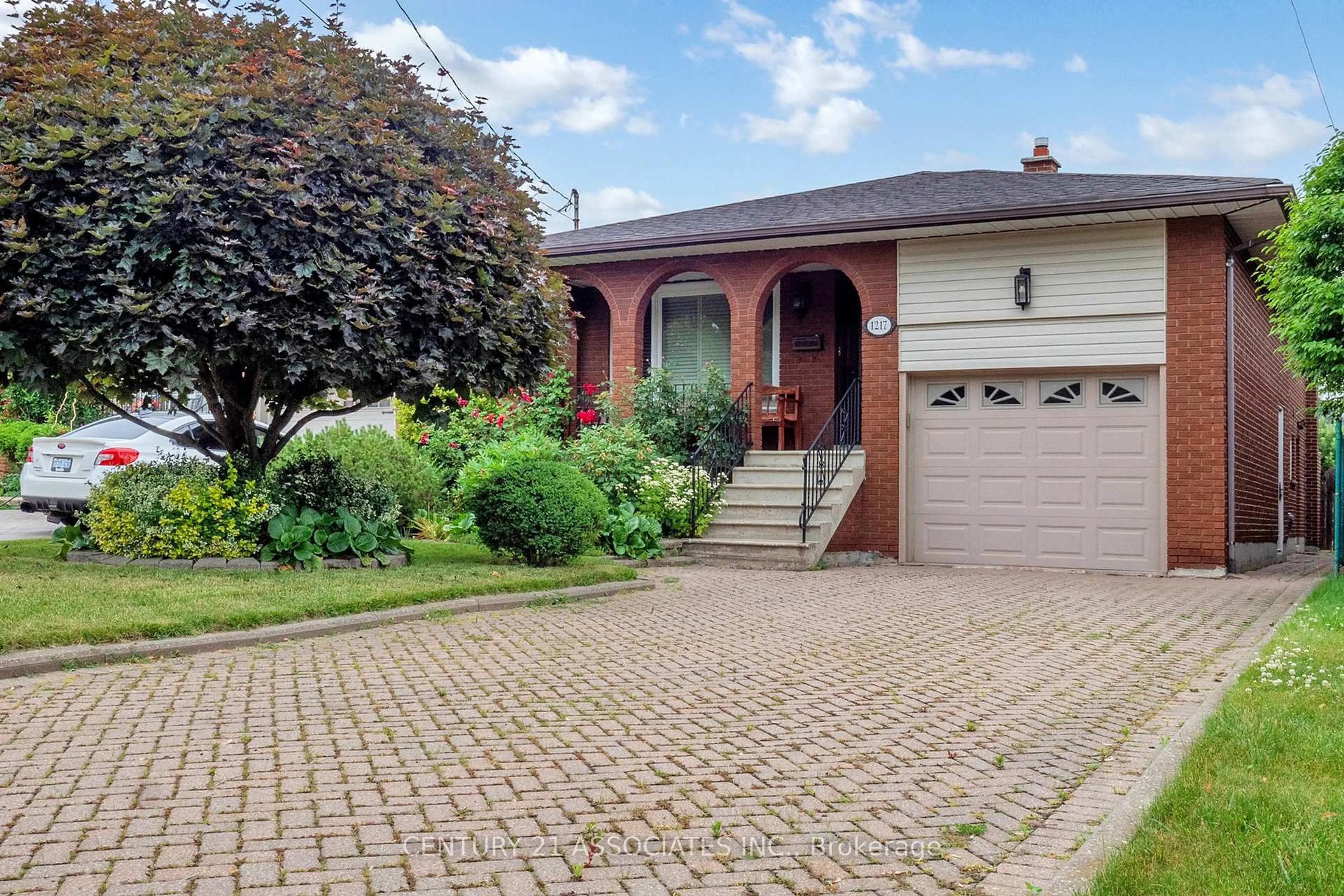 Home with brick exterior material, street for 1217 Alexandra Ave, Mississauga Ontario L5E 2A4