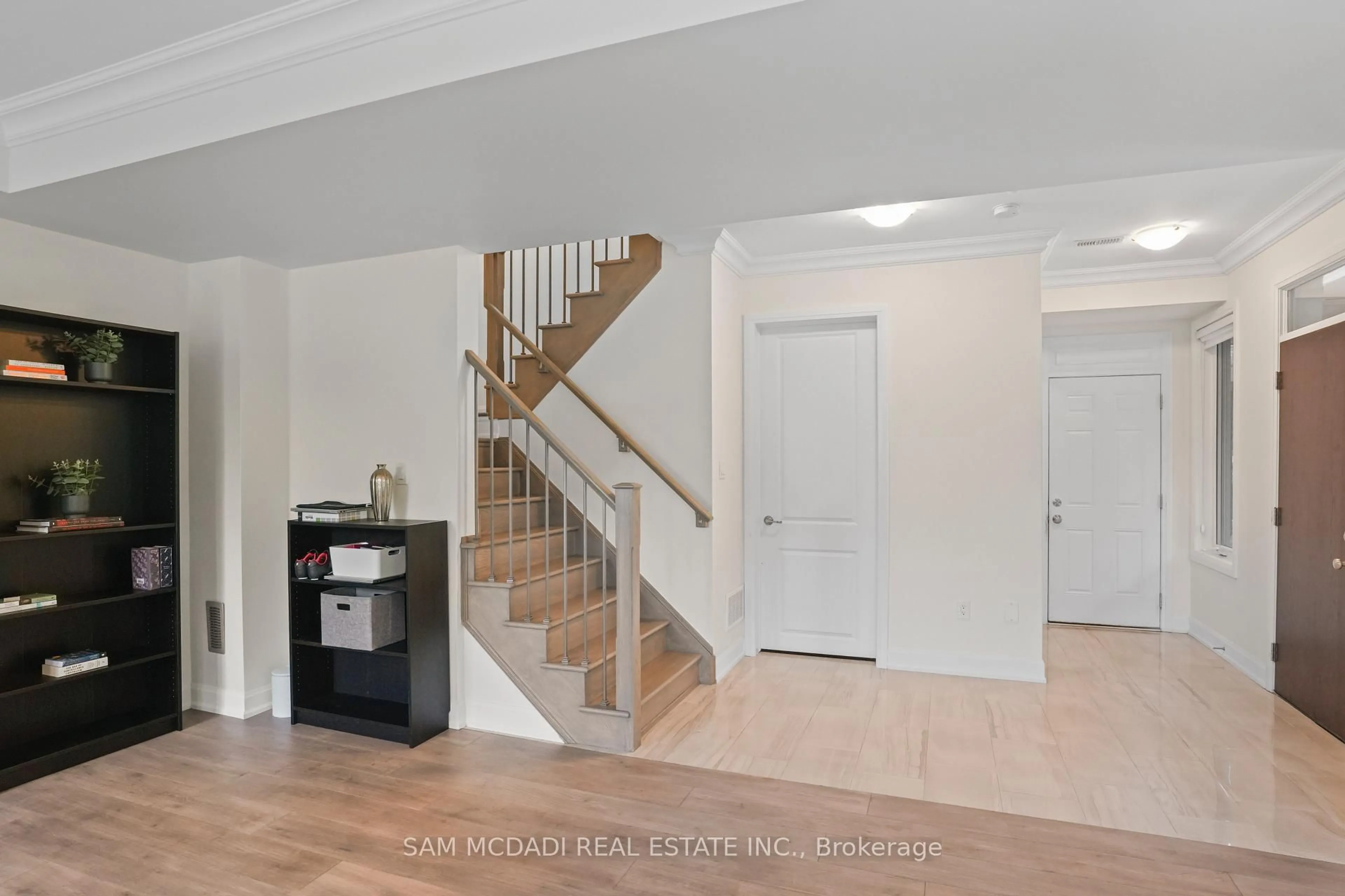 Unknown for 3006 Creekshore Common #34, Oakville Ontario L6M 0Y6